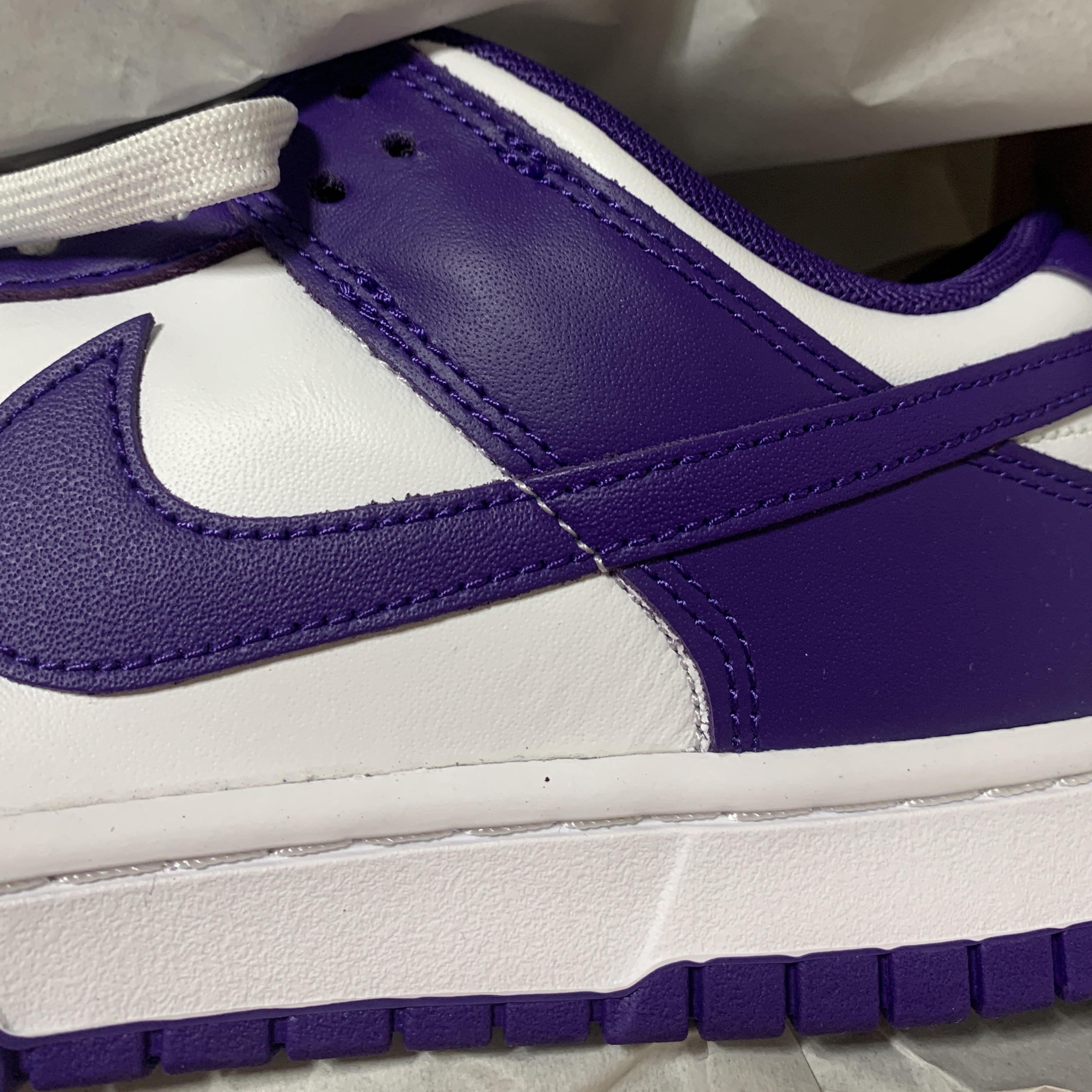 Nike Dunk Low Retro Championship Court Purple 착용 스타일