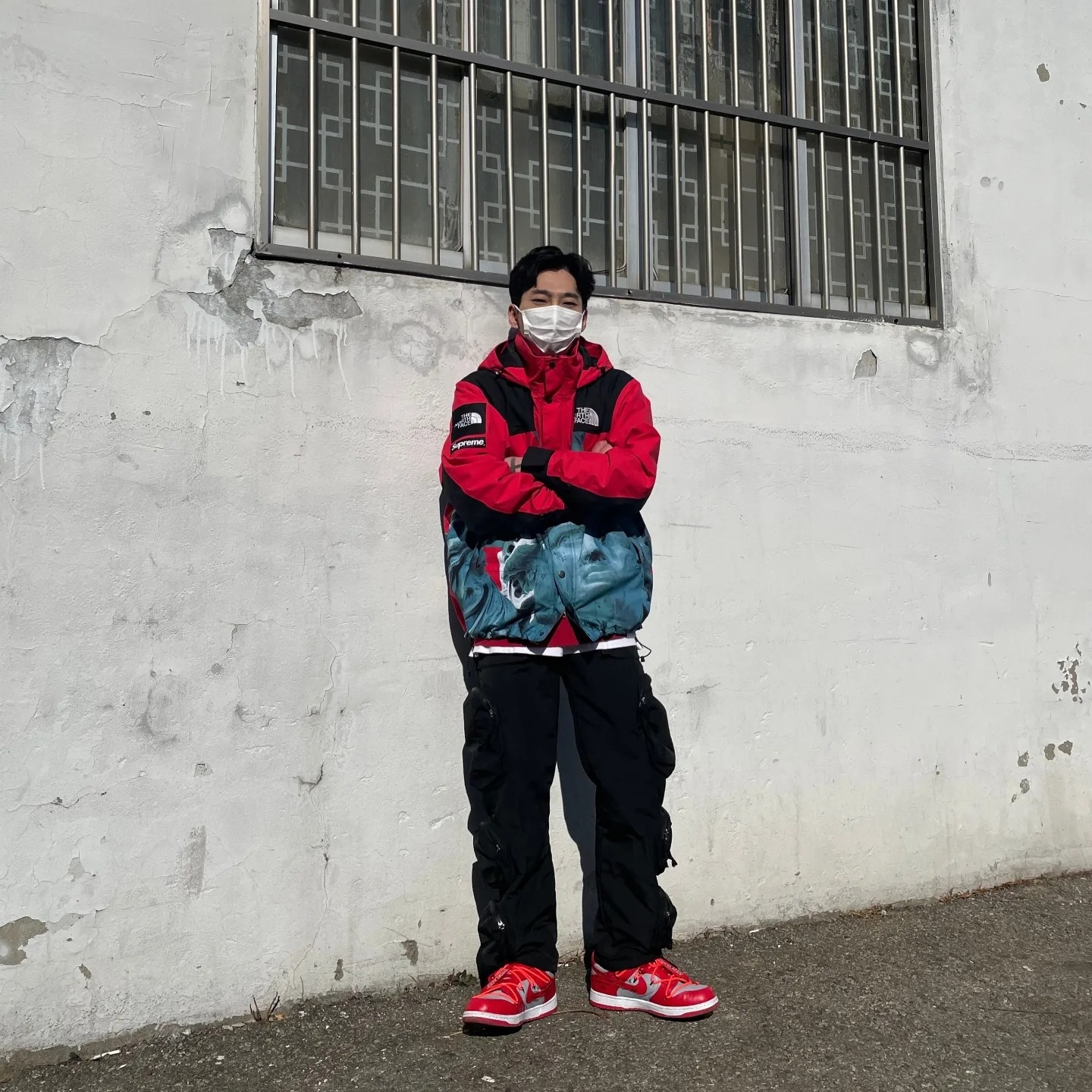 Nike x Off-White Dunk Low University Red, Supreme x The North Face Statue of Liberty Mountain Jacket Red - 19FW 착용 스타일 - 4