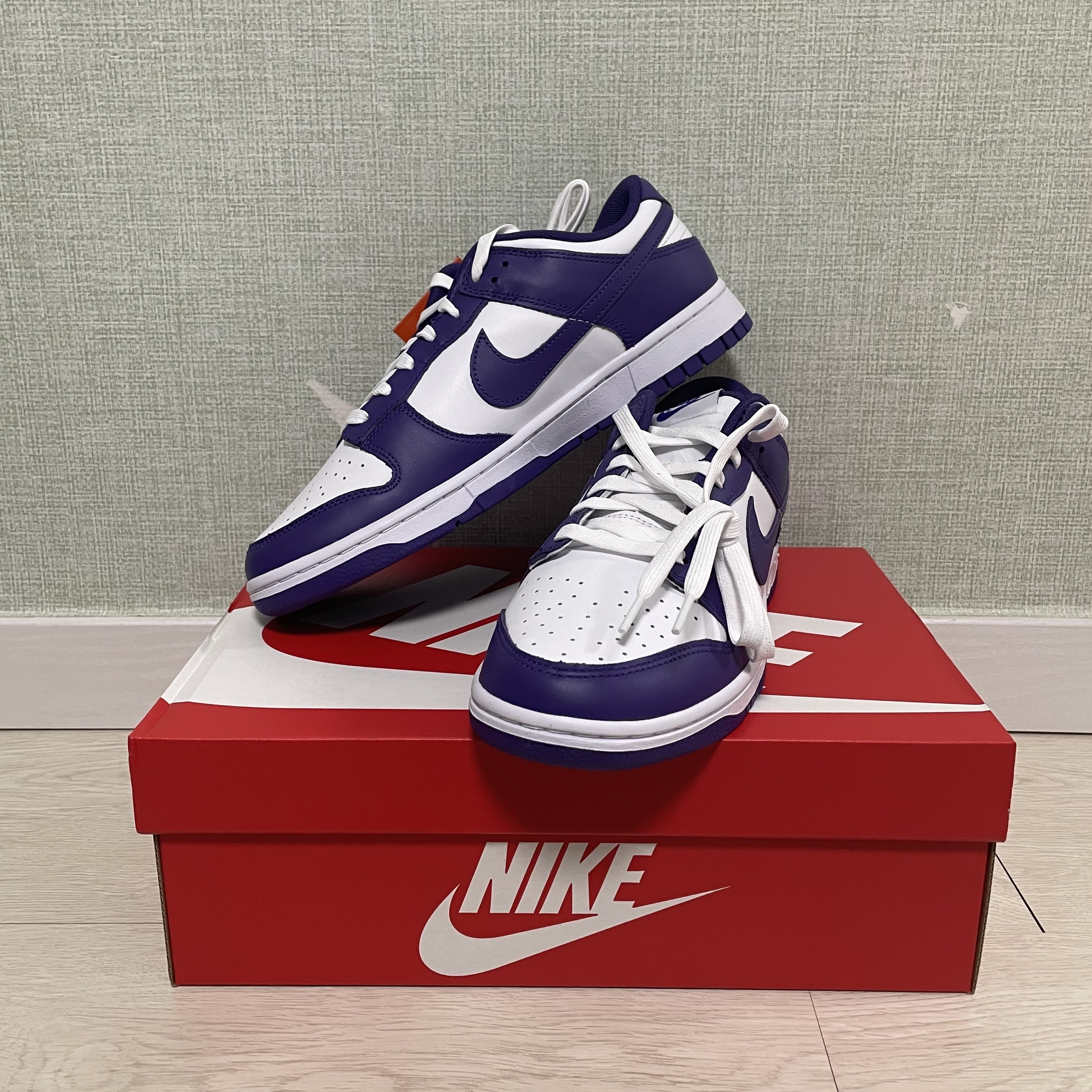 Nike Dunk Low Retro Championship Court Purple 착용 스타일