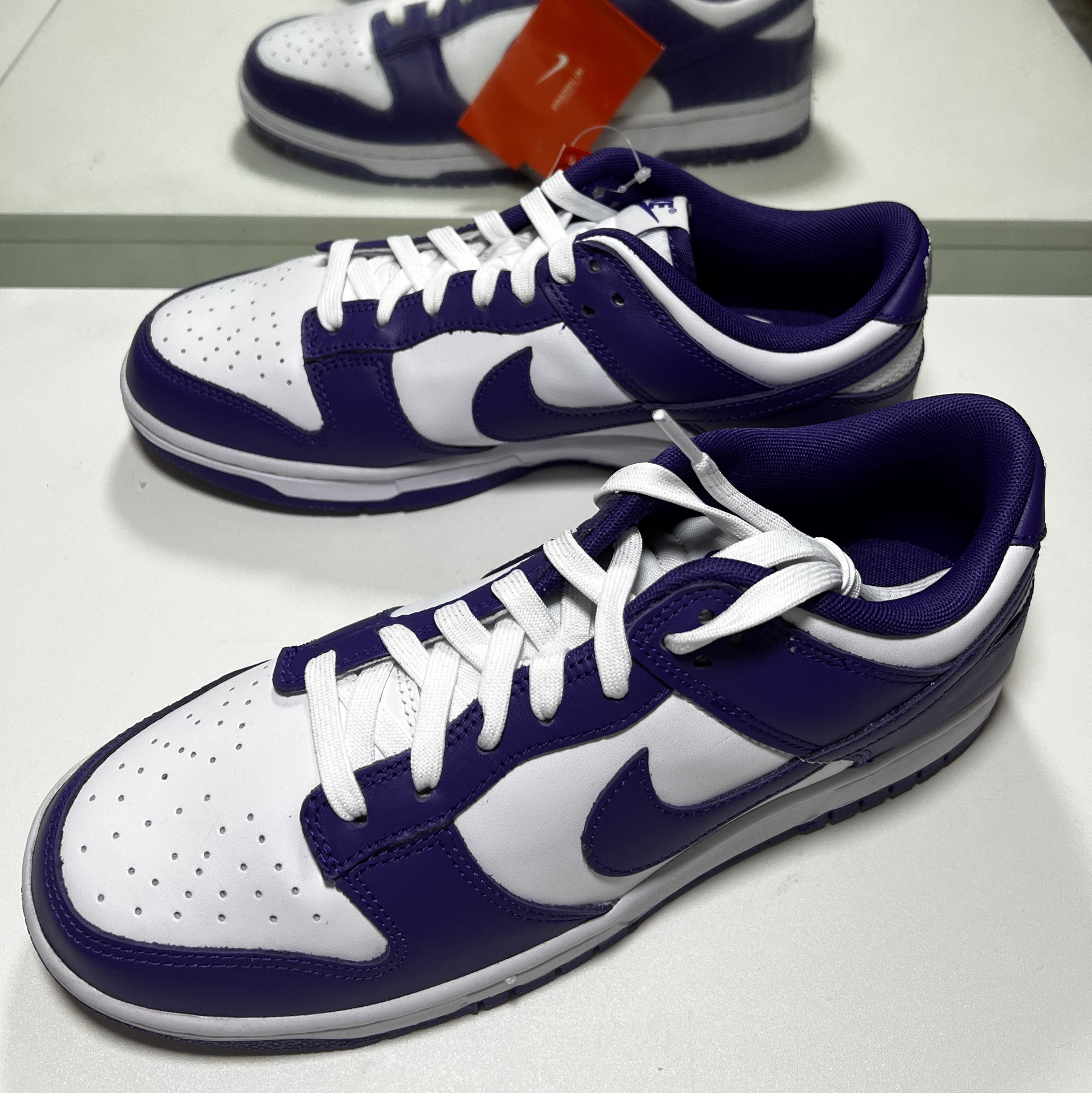 Nike Dunk Low Retro Championship Court Purple 착용 스타일
