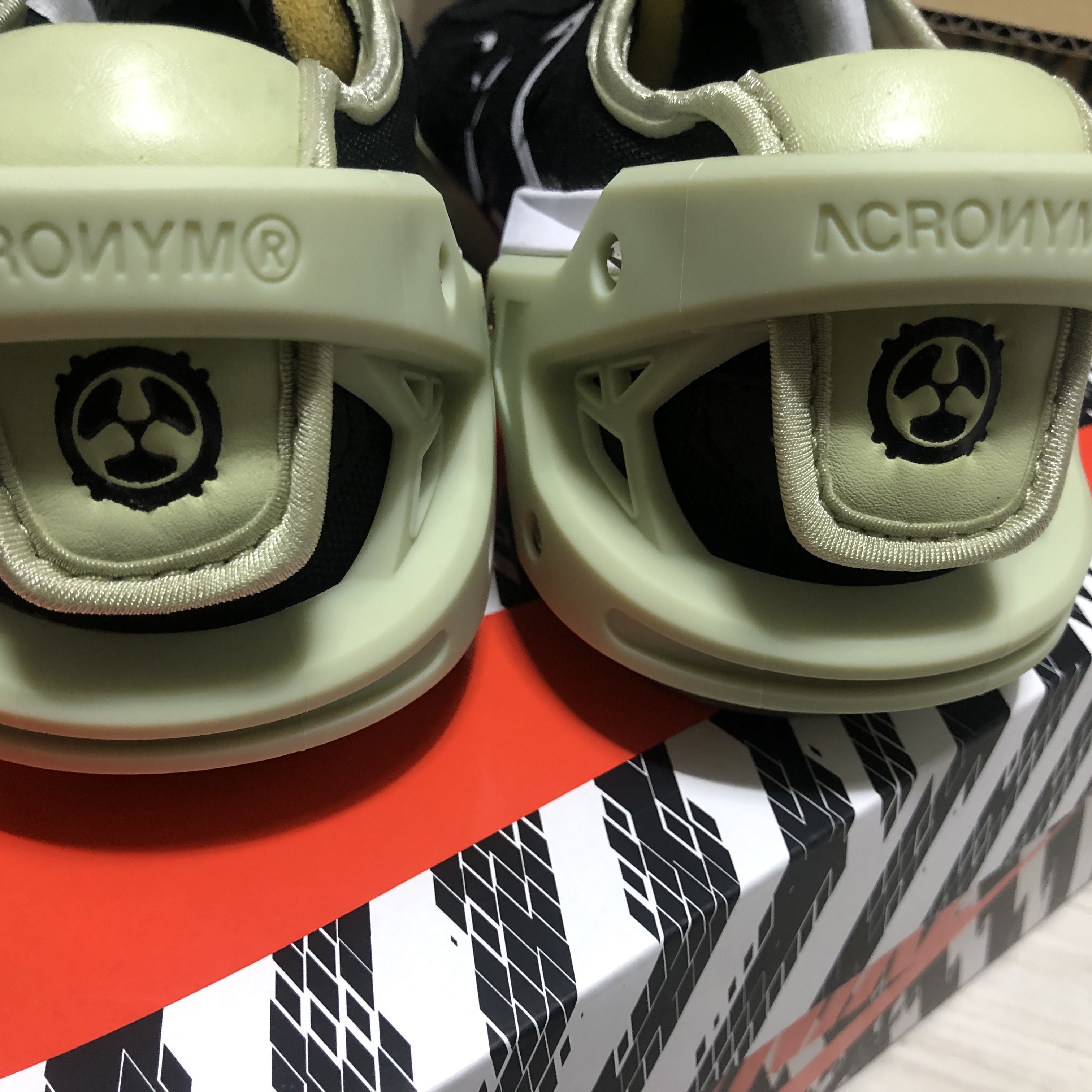 Nike x Acronym Blazer Low Black, Nike Dunk Low Retro Championship Court Purple 착용 스타일 - 3