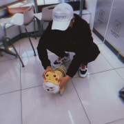 KREAM 프로필 이미지