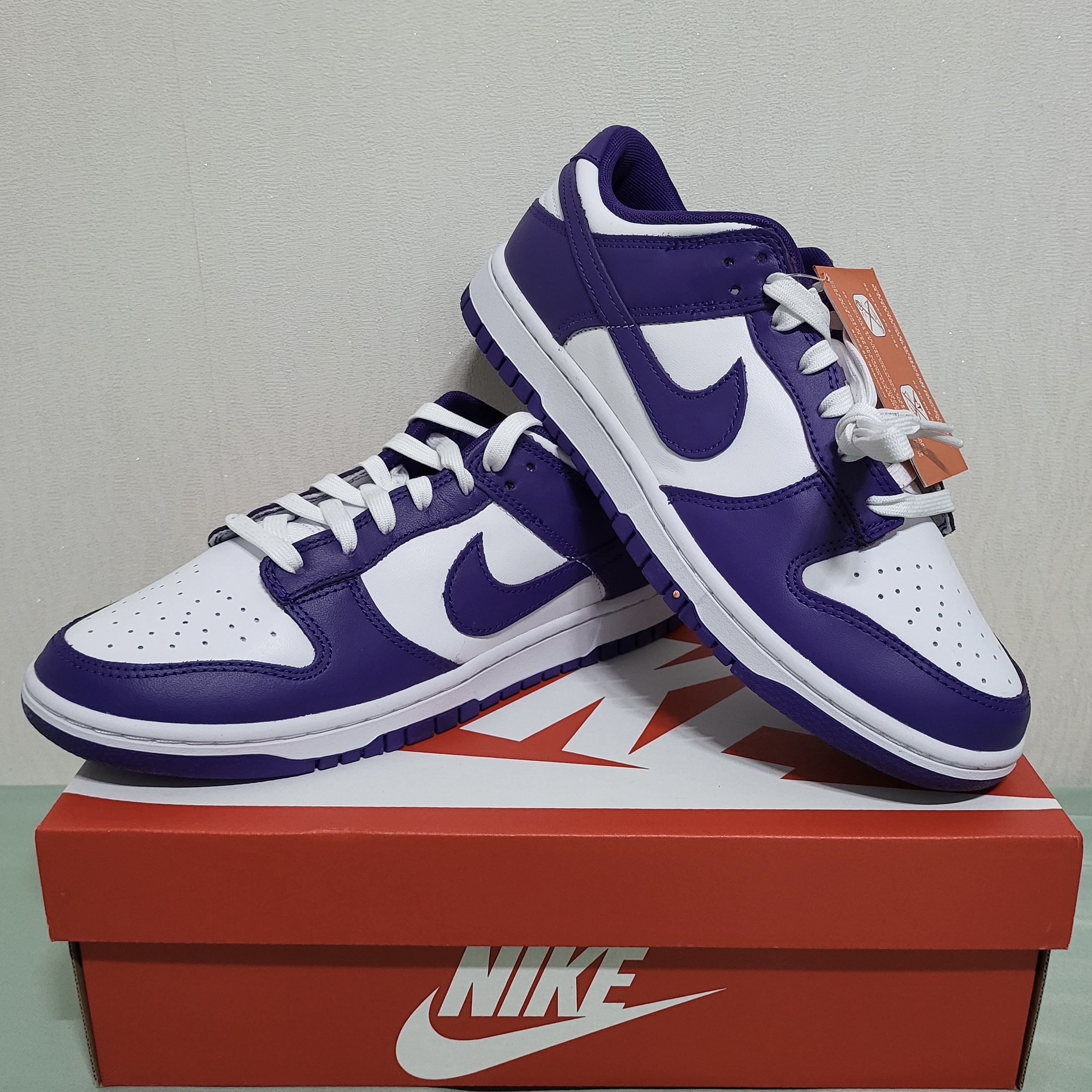 Nike Dunk Low Retro Championship Court Purple 착용 스타일