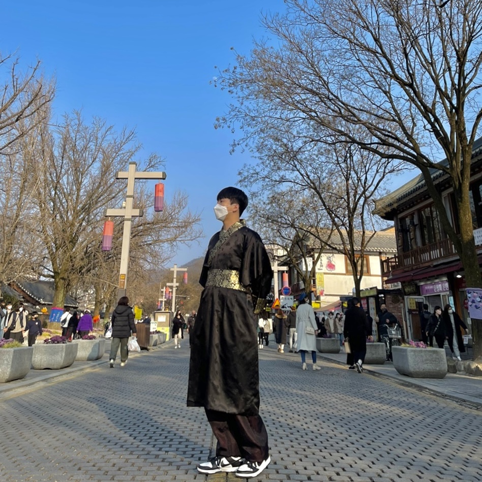 Nike Dunk Low Retro Black 착용 스타일