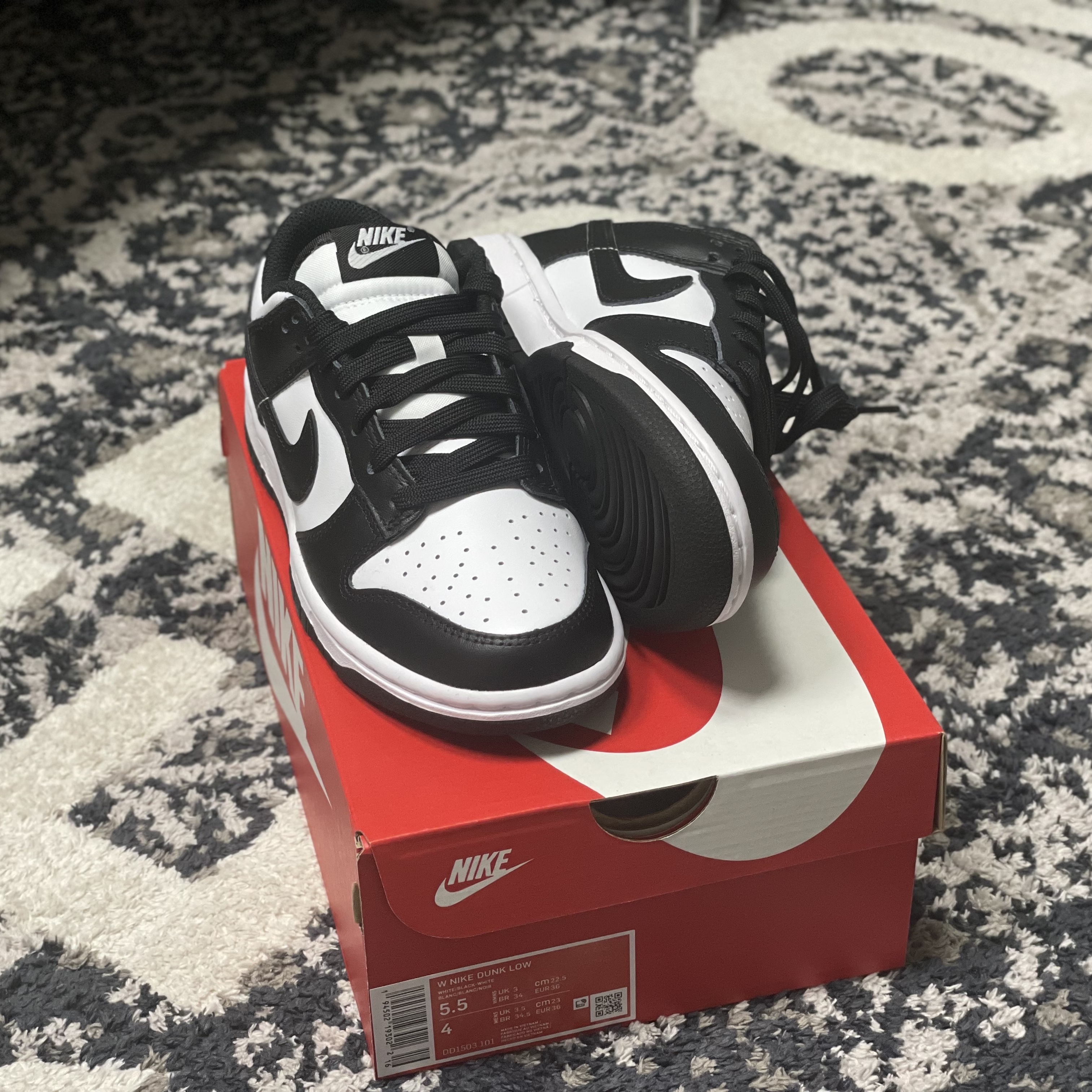 Nike Dunk Low Retro Black 착용 스타일