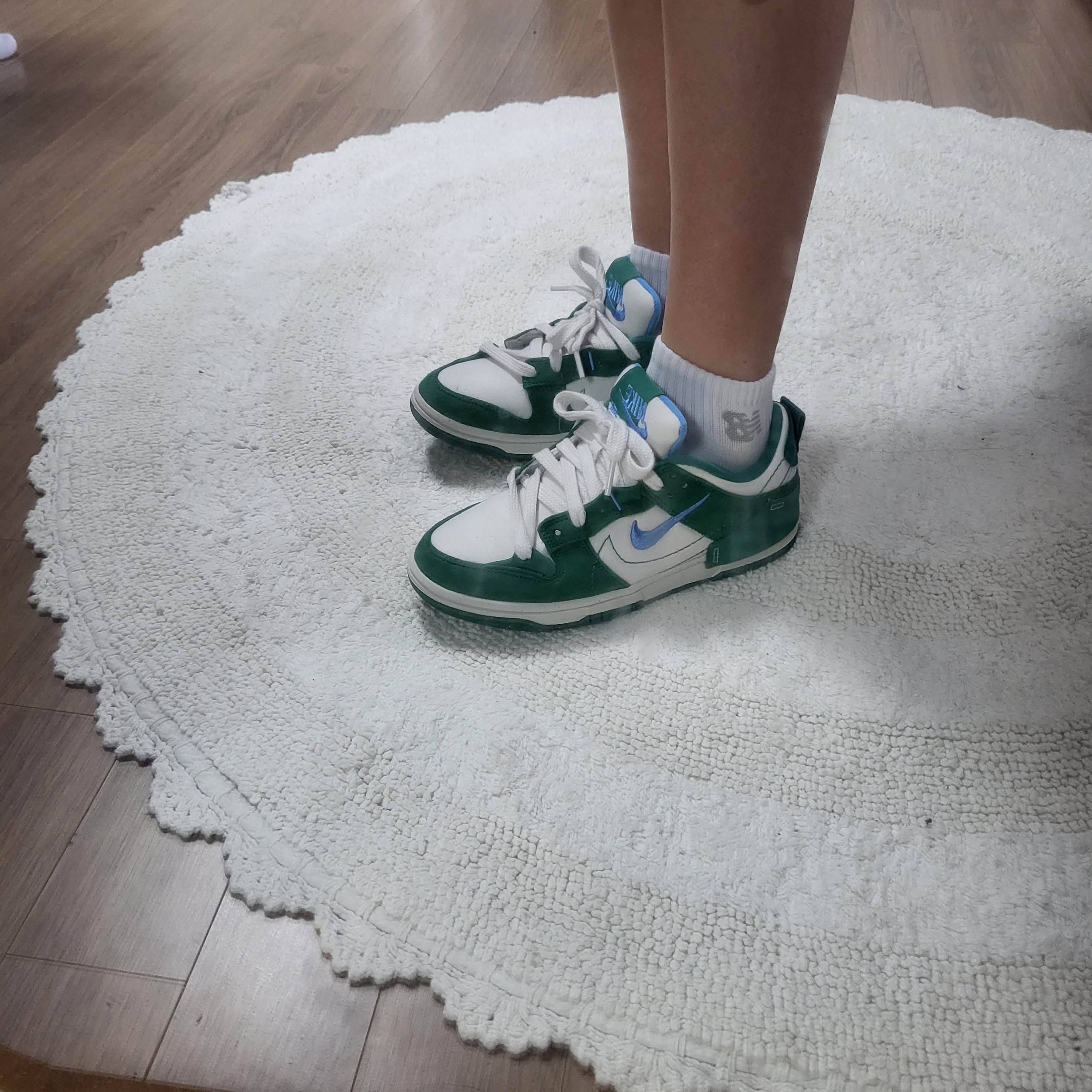 (W) Nike Dunk Low Disrupt 2 Phantom University Blue 착용 스타일 - 2