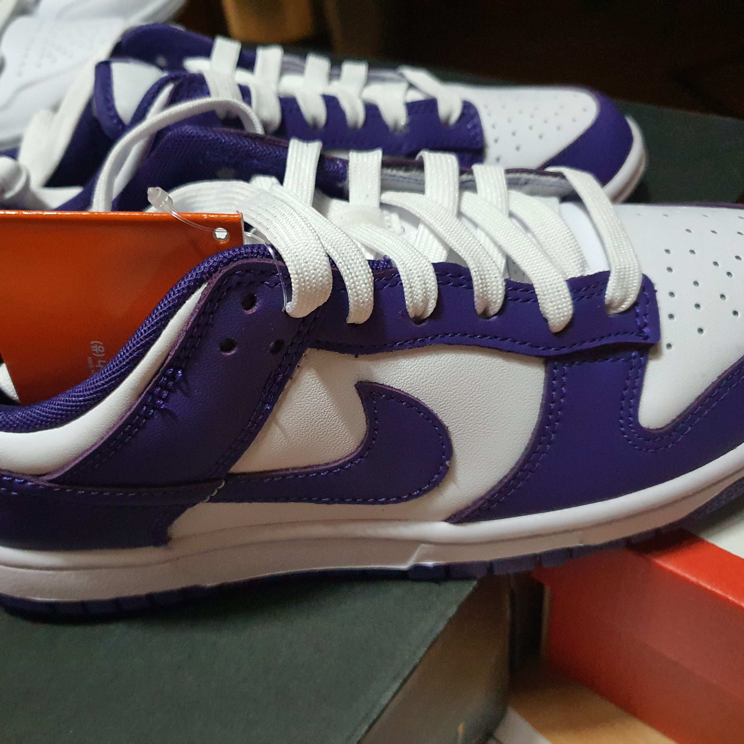 Nike Dunk Low Retro Championship Court Purple 착용 스타일 - 2