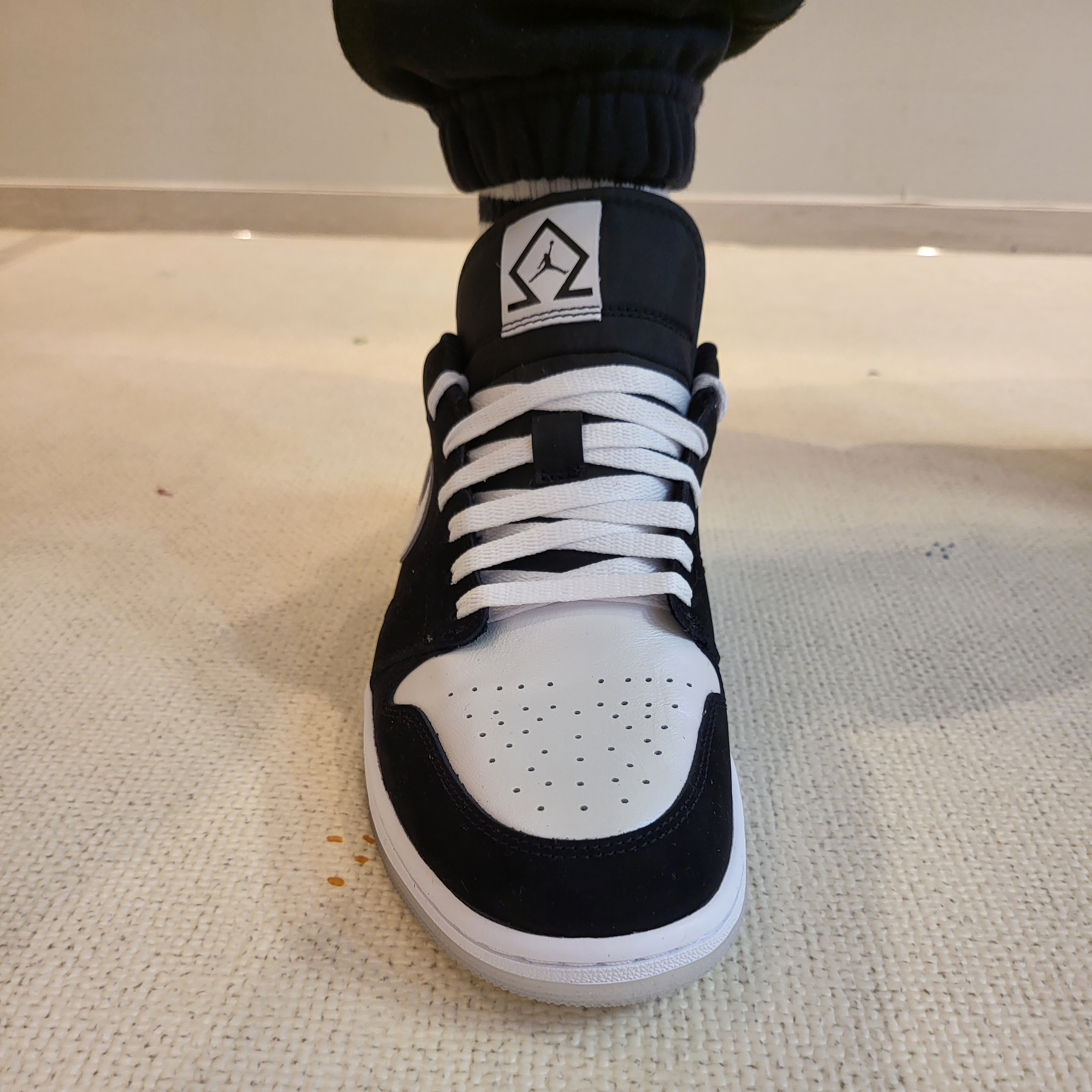 Jordan 1 Low SE Diamond 착용 스타일 - 1