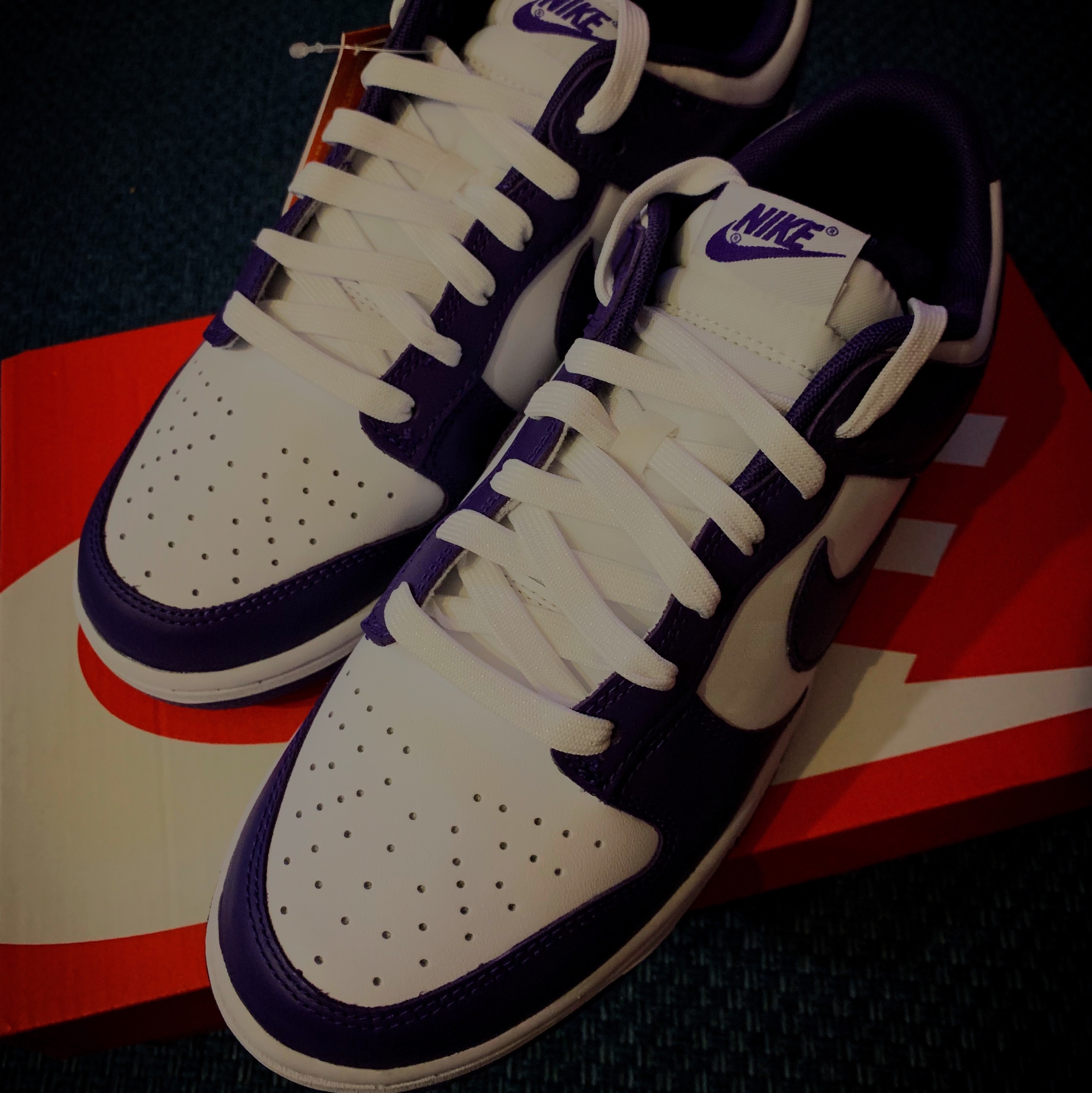 Nike Dunk Low Retro Championship Court Purple 착용 스타일 - 4