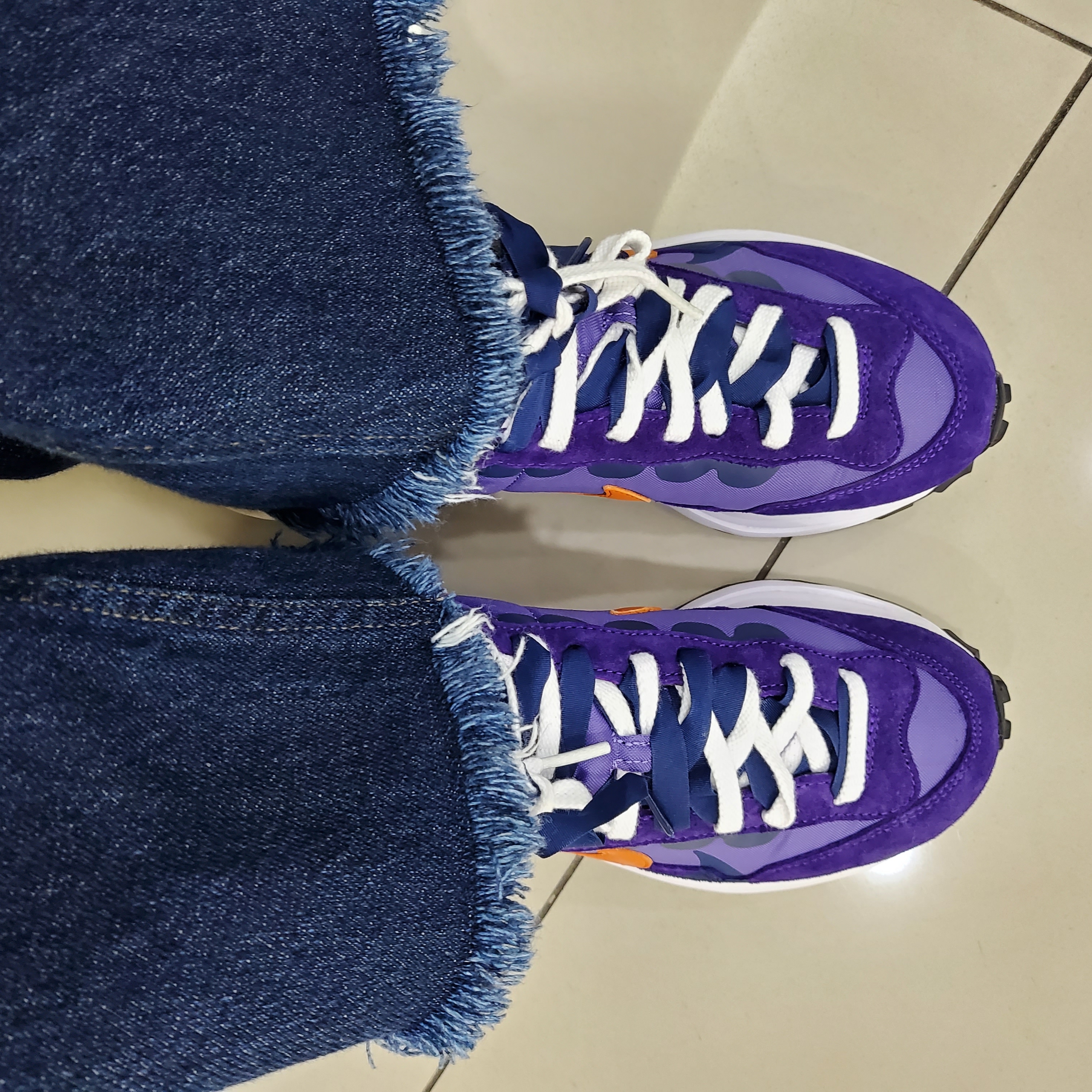 Nike x Sacai VaporWaffle Dark Iris 착용 스타일 - 1