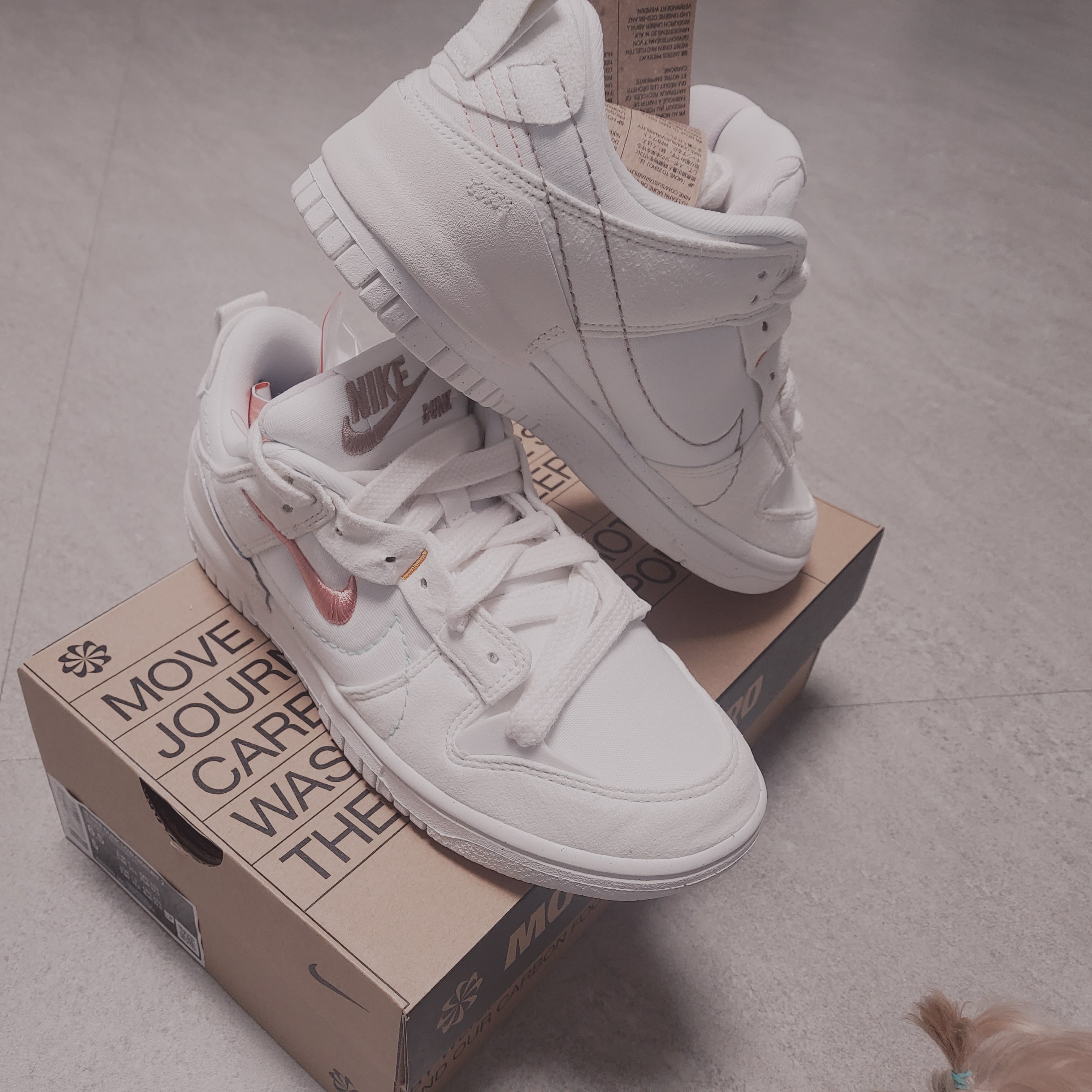 (W) Nike Dunk Low Disrupt 2 Pale Ivory Sail 착용 스타일 - 3