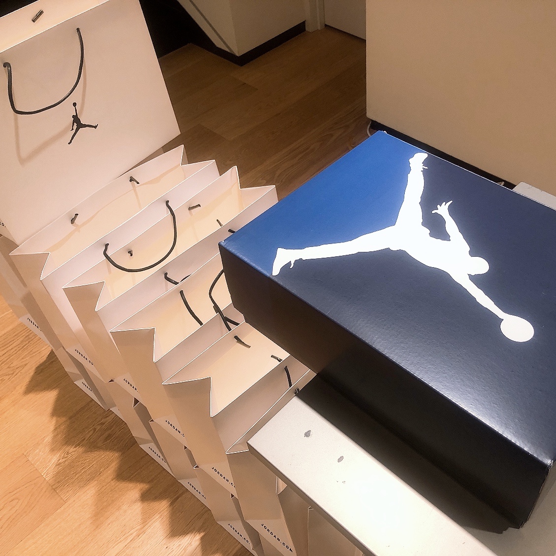 Jordan 3 x Fragment Retro SP White Black 착용 스타일 - 3