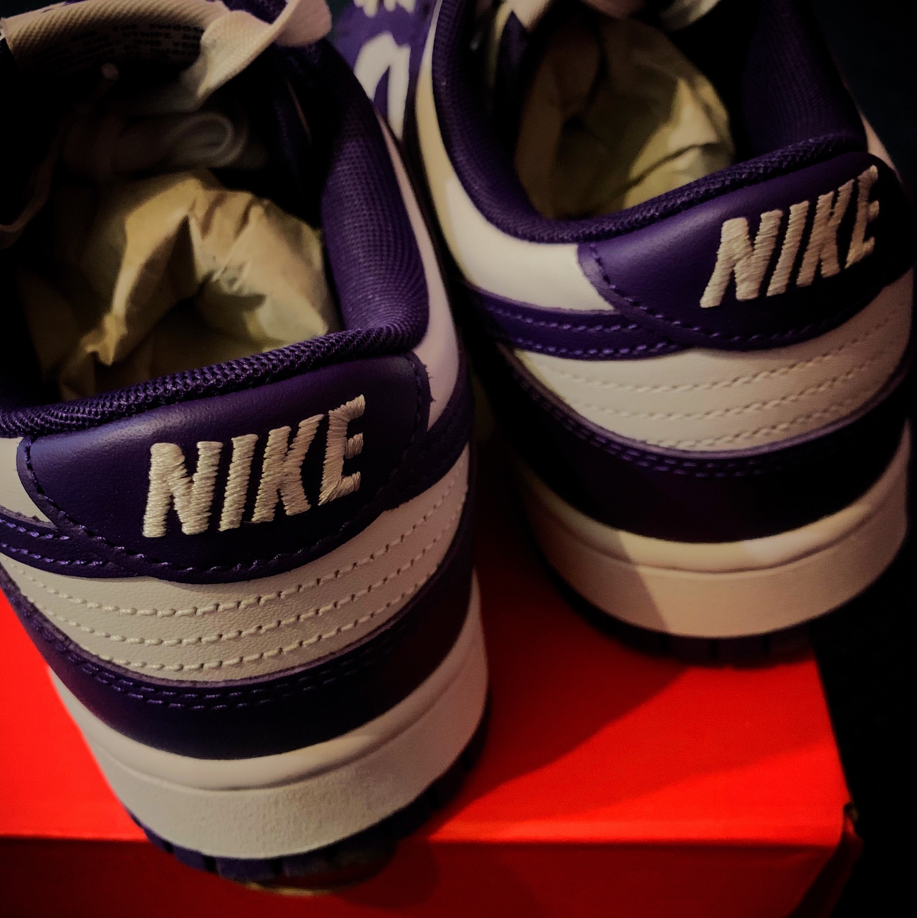 Nike Dunk Low Retro Championship Court Purple 착용 스타일 - 3