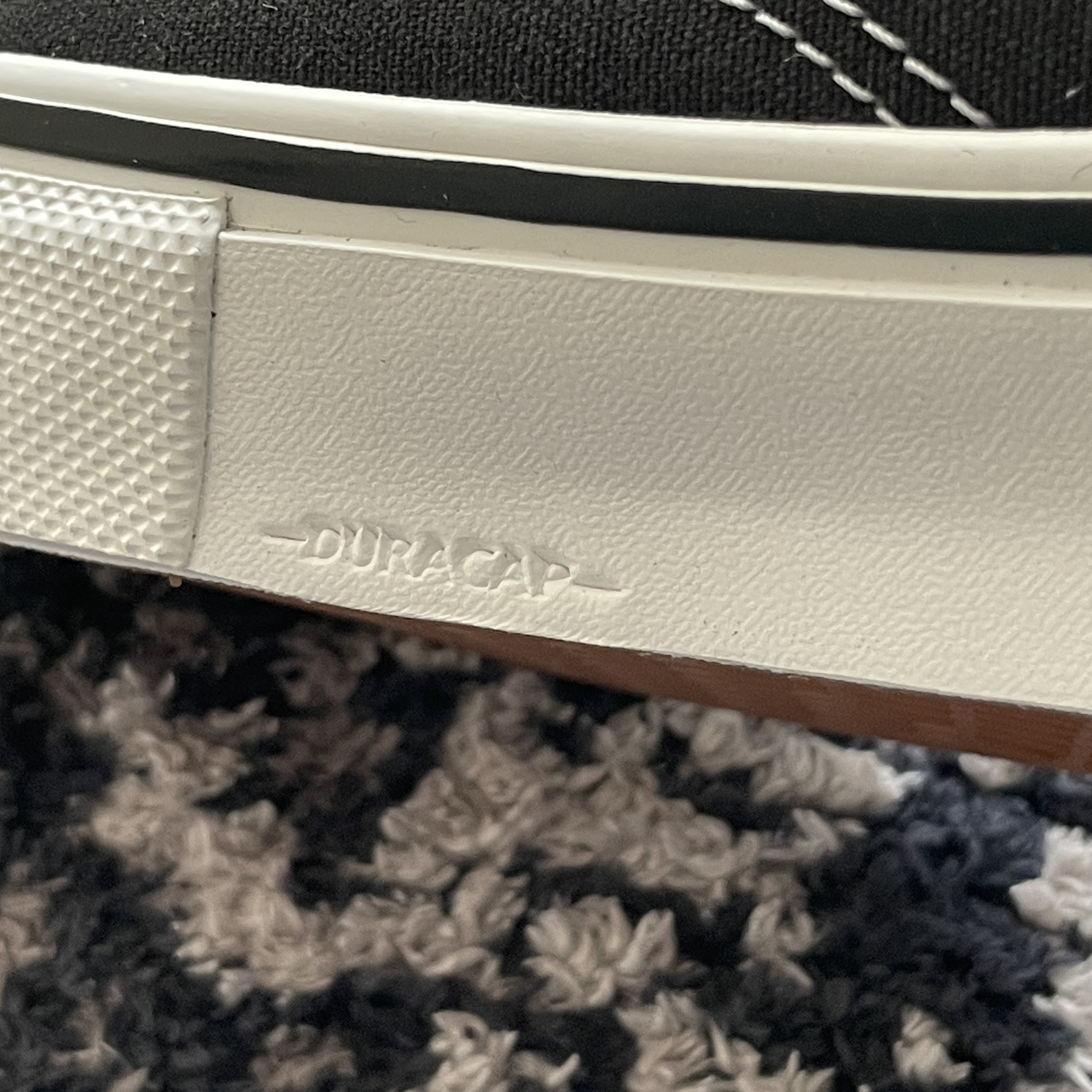 Vans x Palace Skate Old Skool Black White 착용 스타일 - 2
