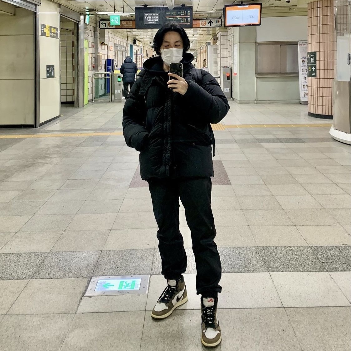 Jordan 1 x Travis Scott Retro High OG SP Mocha 착용 스타일
