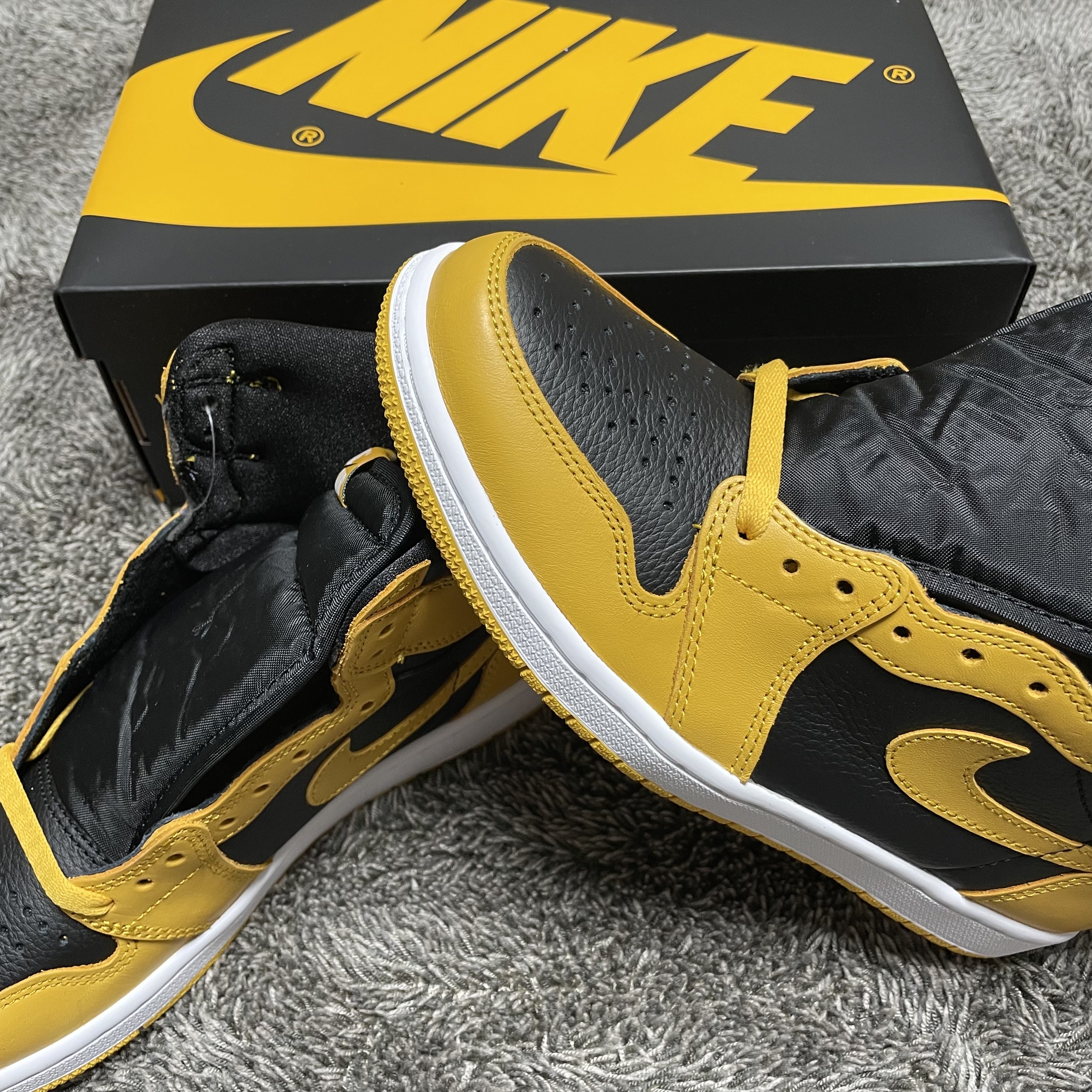 Jordan 1 Retro High OG Pollen 착용 스타일 - 2