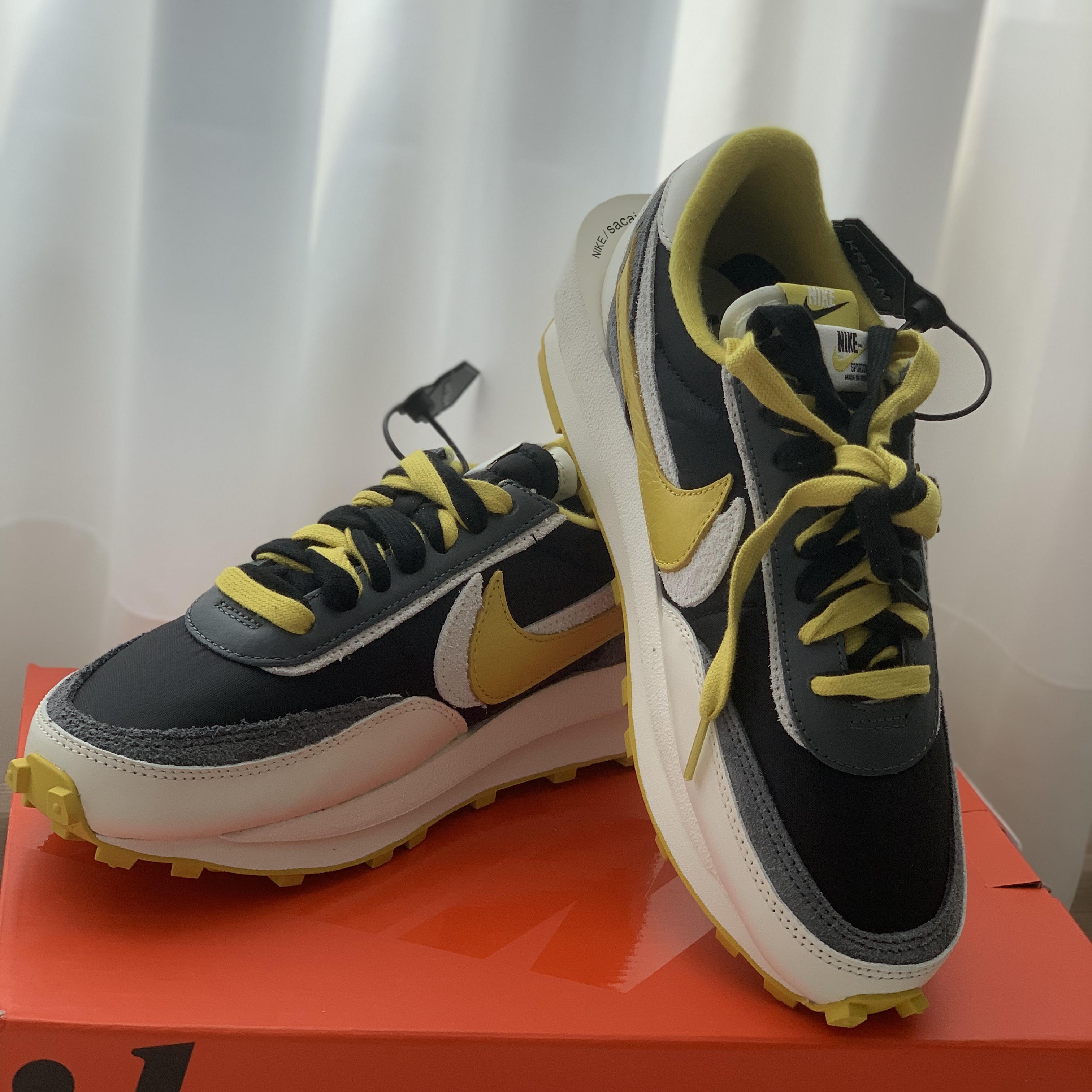 Nike x Sacai x Undercover LDWaffle Black Bright Citron 착용 스타일