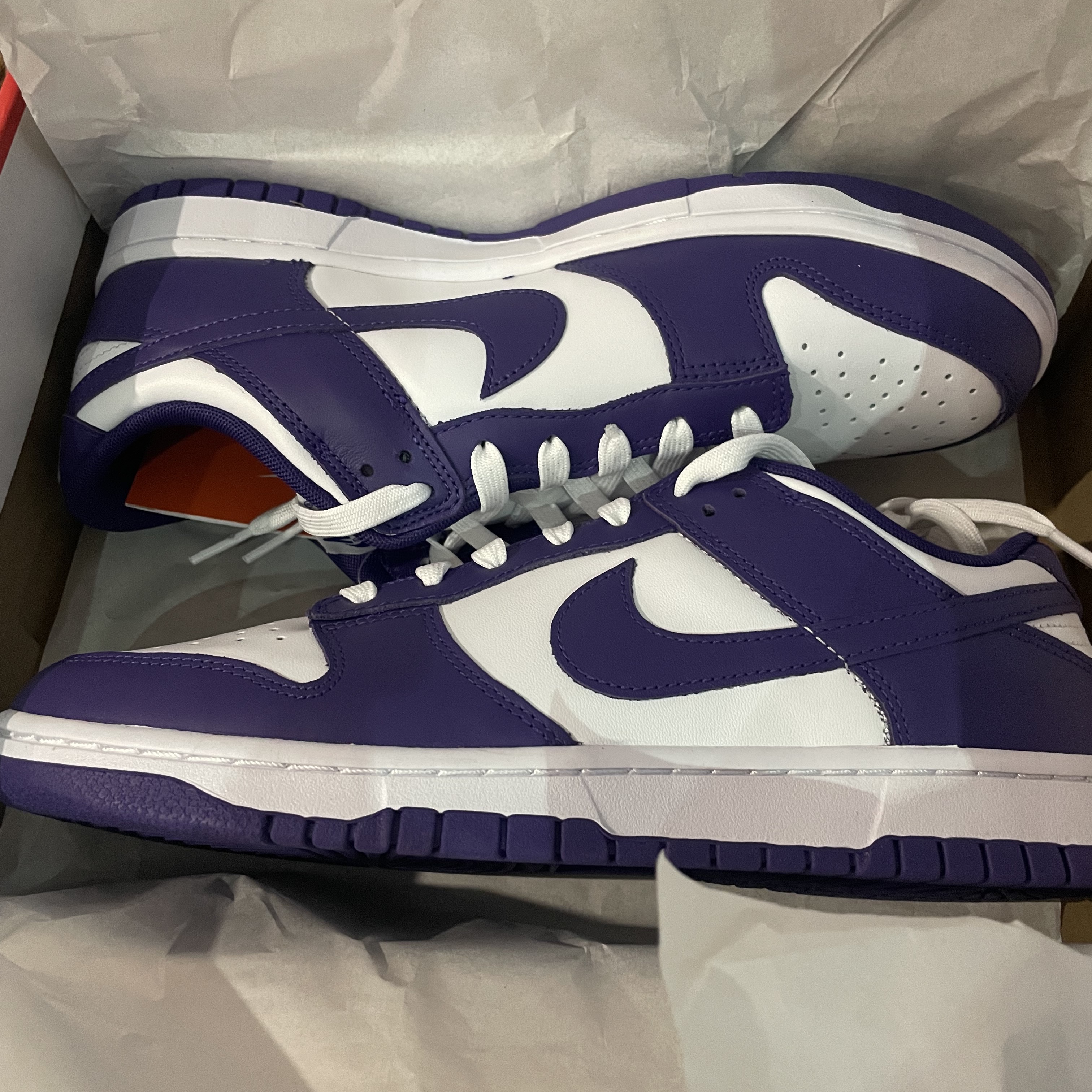 Nike Dunk Low Retro Championship Court Purple 착용 스타일