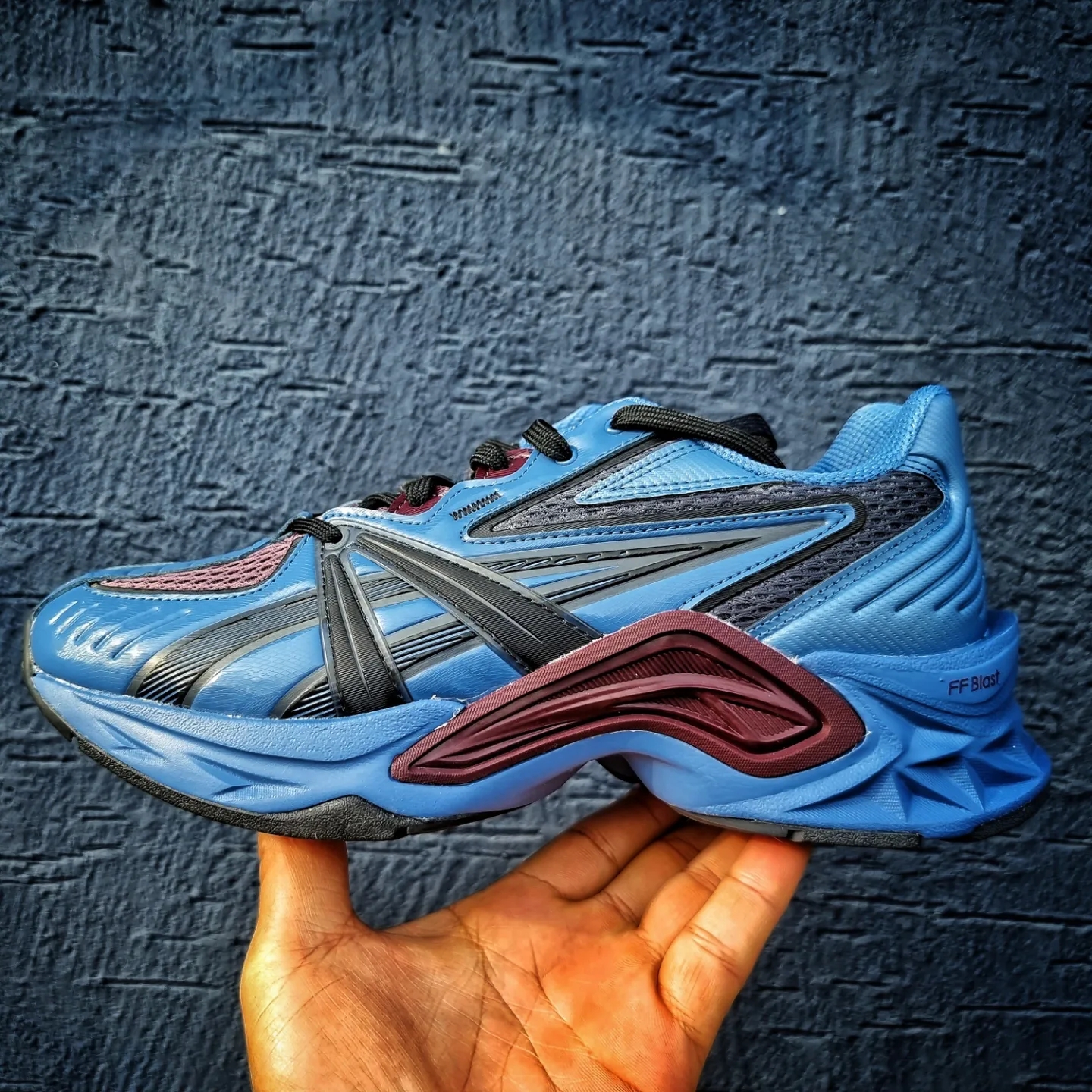 Asics HN2-S Protoblast Azure 착용 스타일 - 1