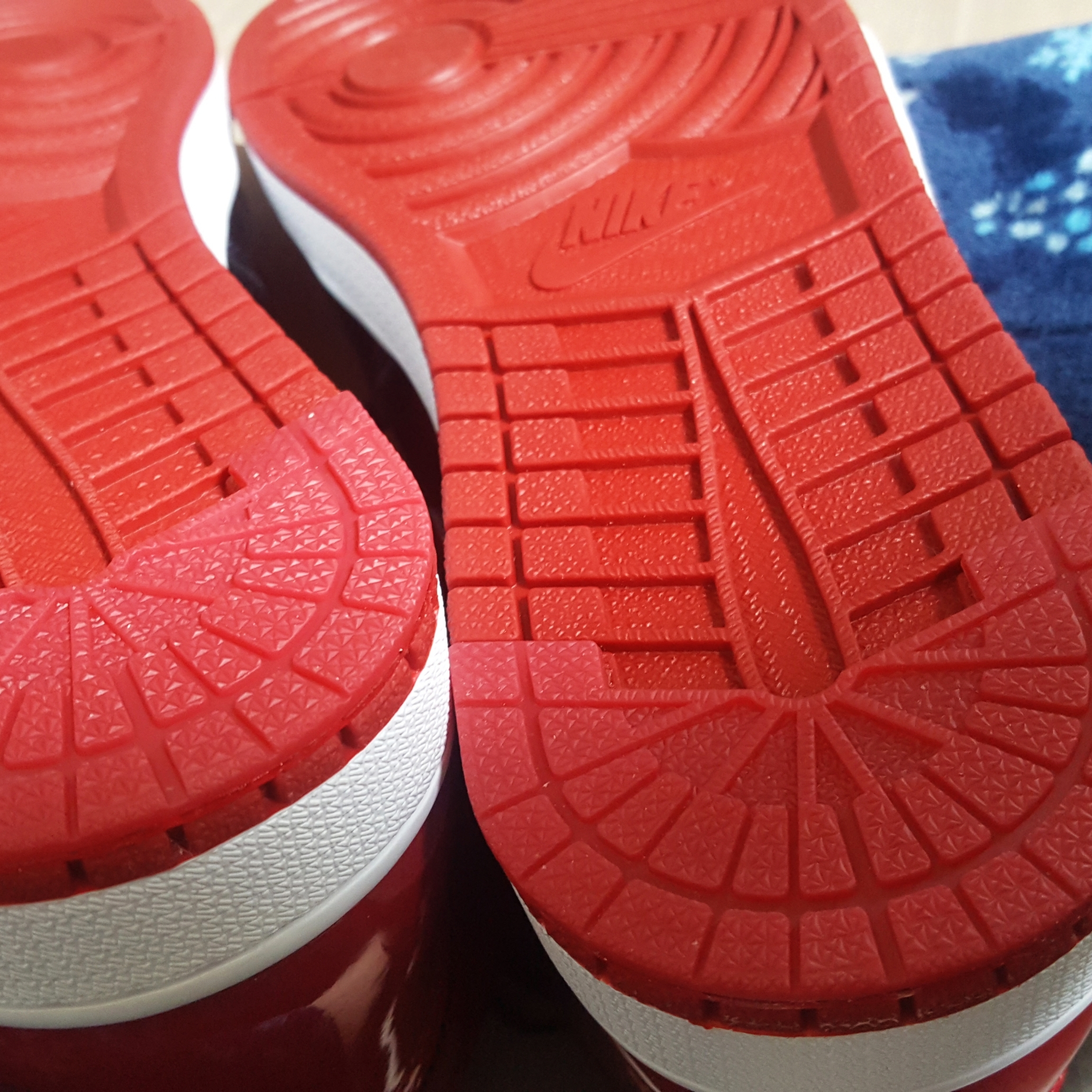 Jordan 1 Retro High OG Patent Bred 착용 스타일