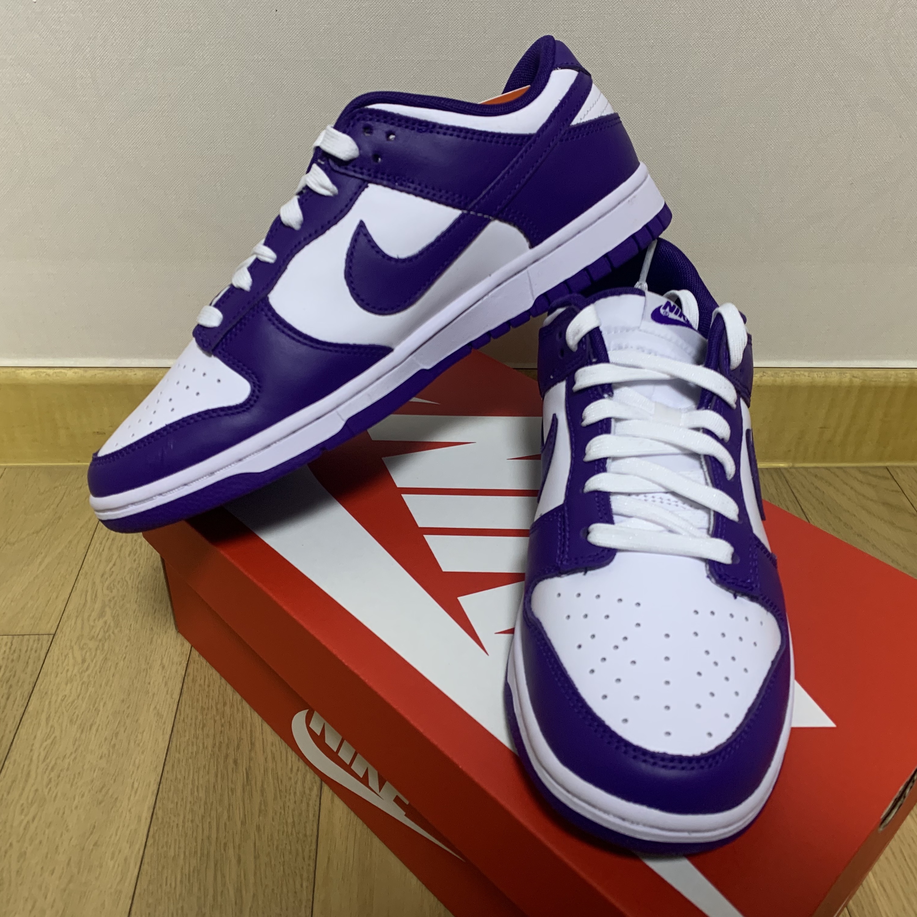 Nike Dunk Low Retro Championship Court Purple 착용 스타일 - 2