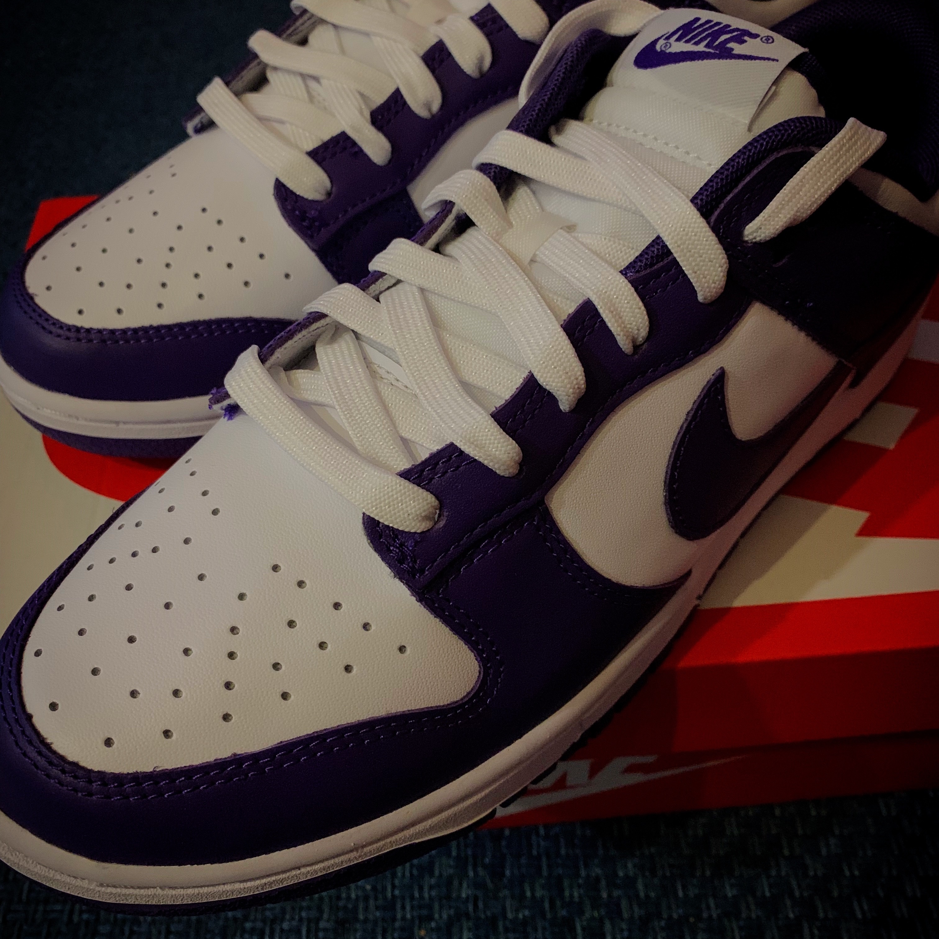 Nike Dunk Low Retro Championship Court Purple 착용 스타일 - 5