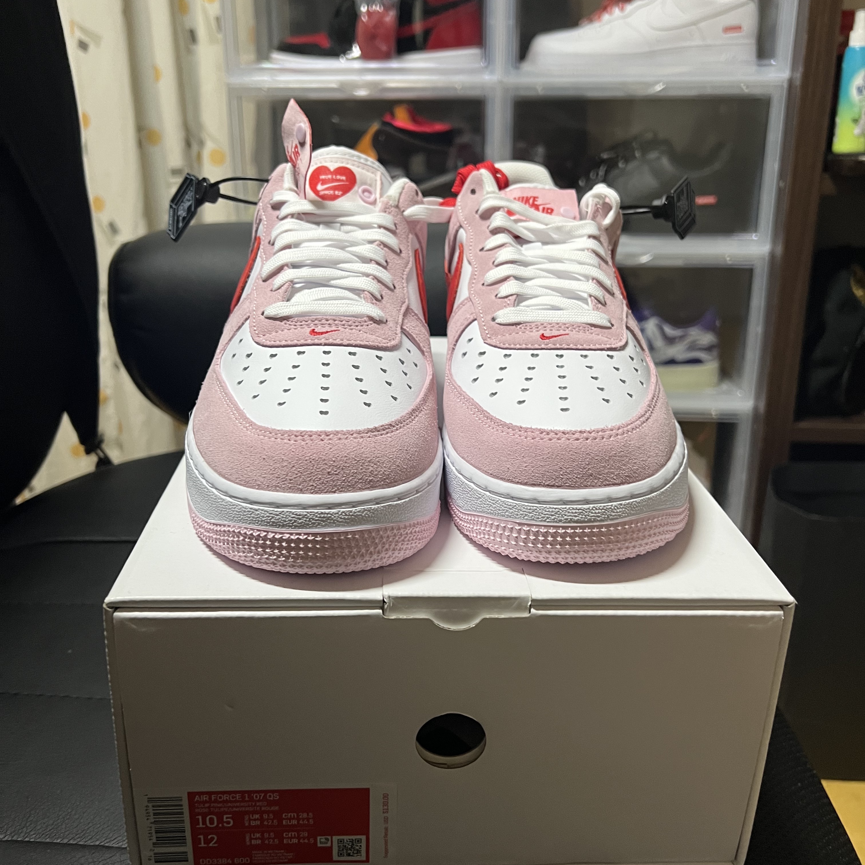 Nike Air Force 1 '07 QS Valentine's Day 착용 스타일 - 2
