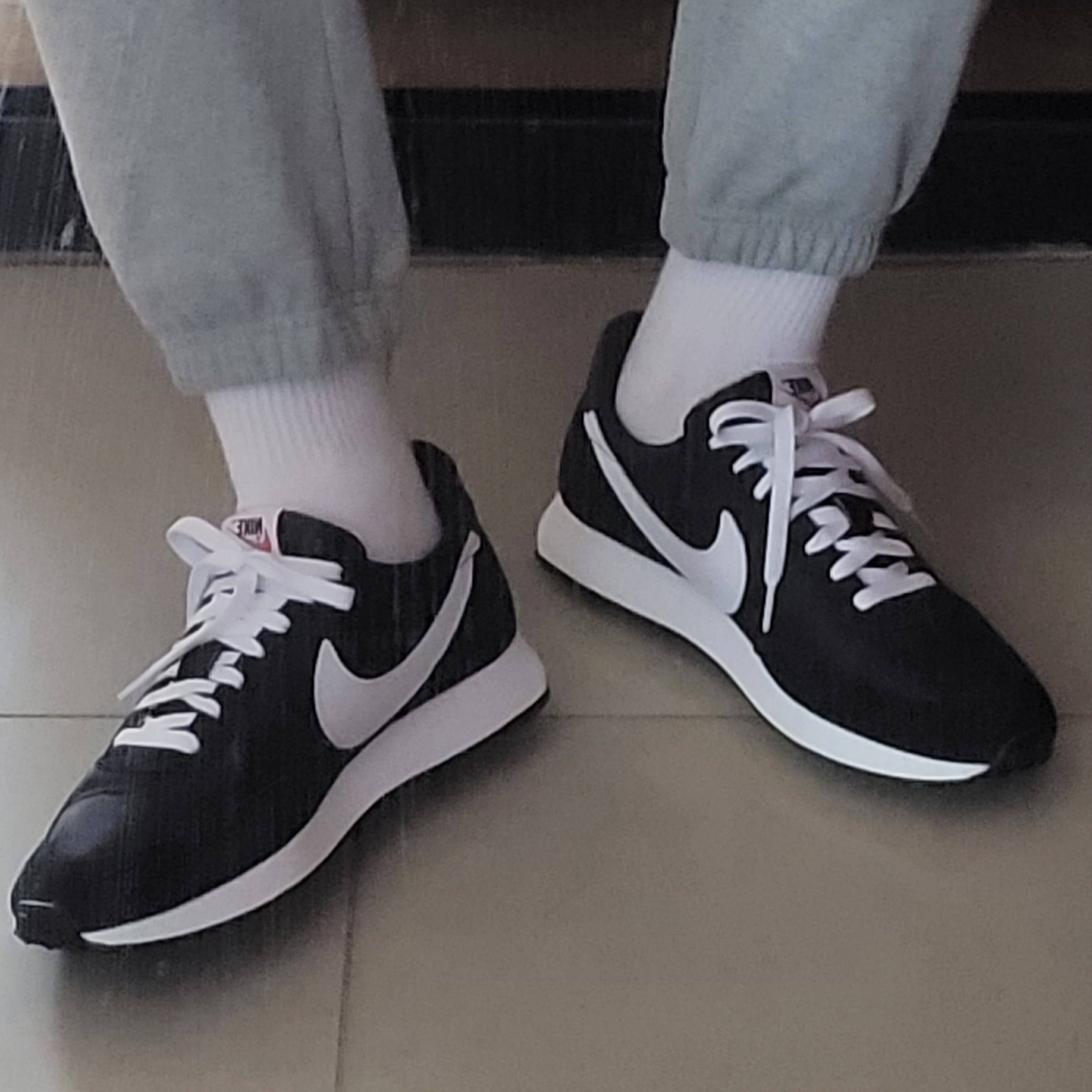 Nike Air Tailwind 79 Black White 착용 스타일