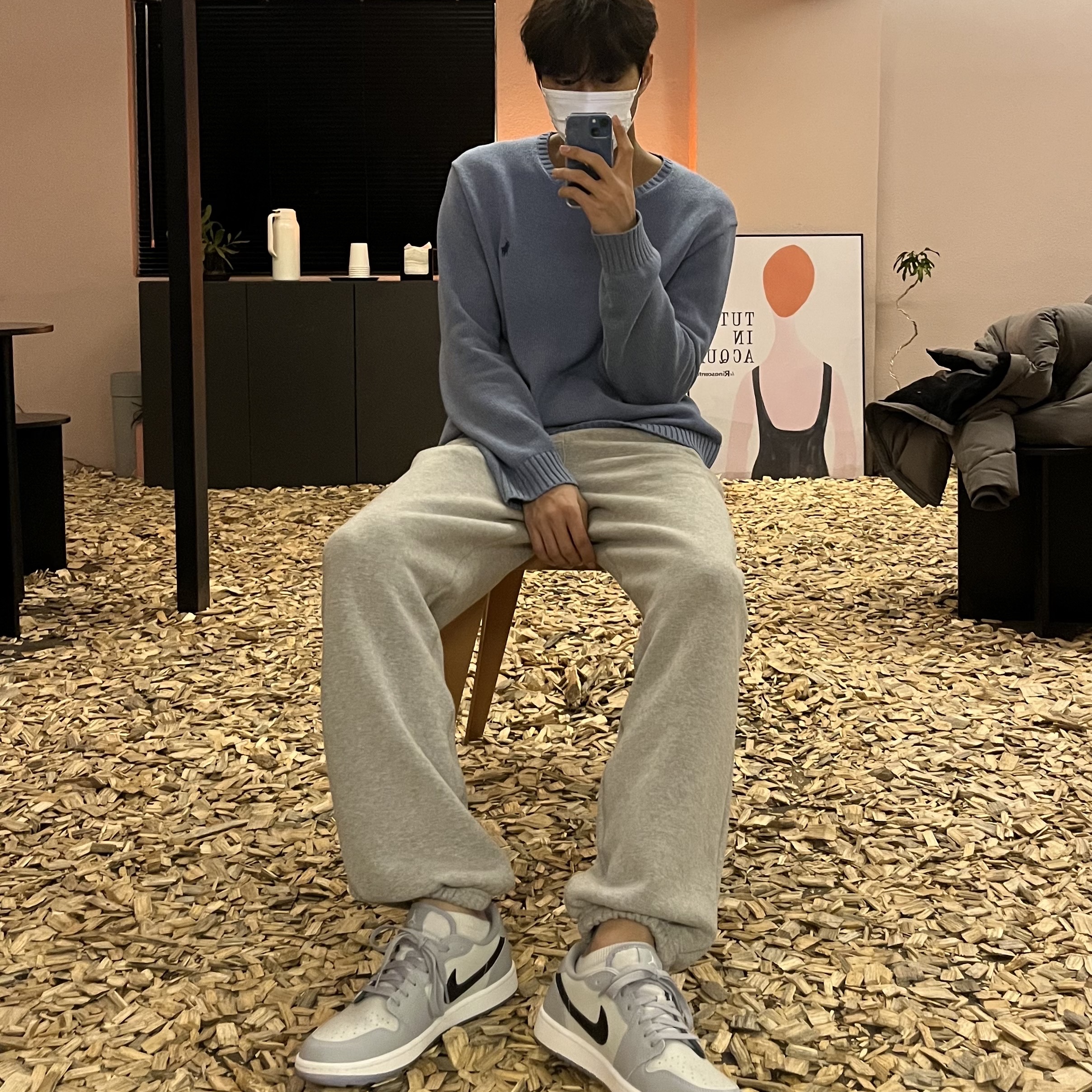 Jordan 1 Low Golf Wolf Grey 착용 스타일 - 2