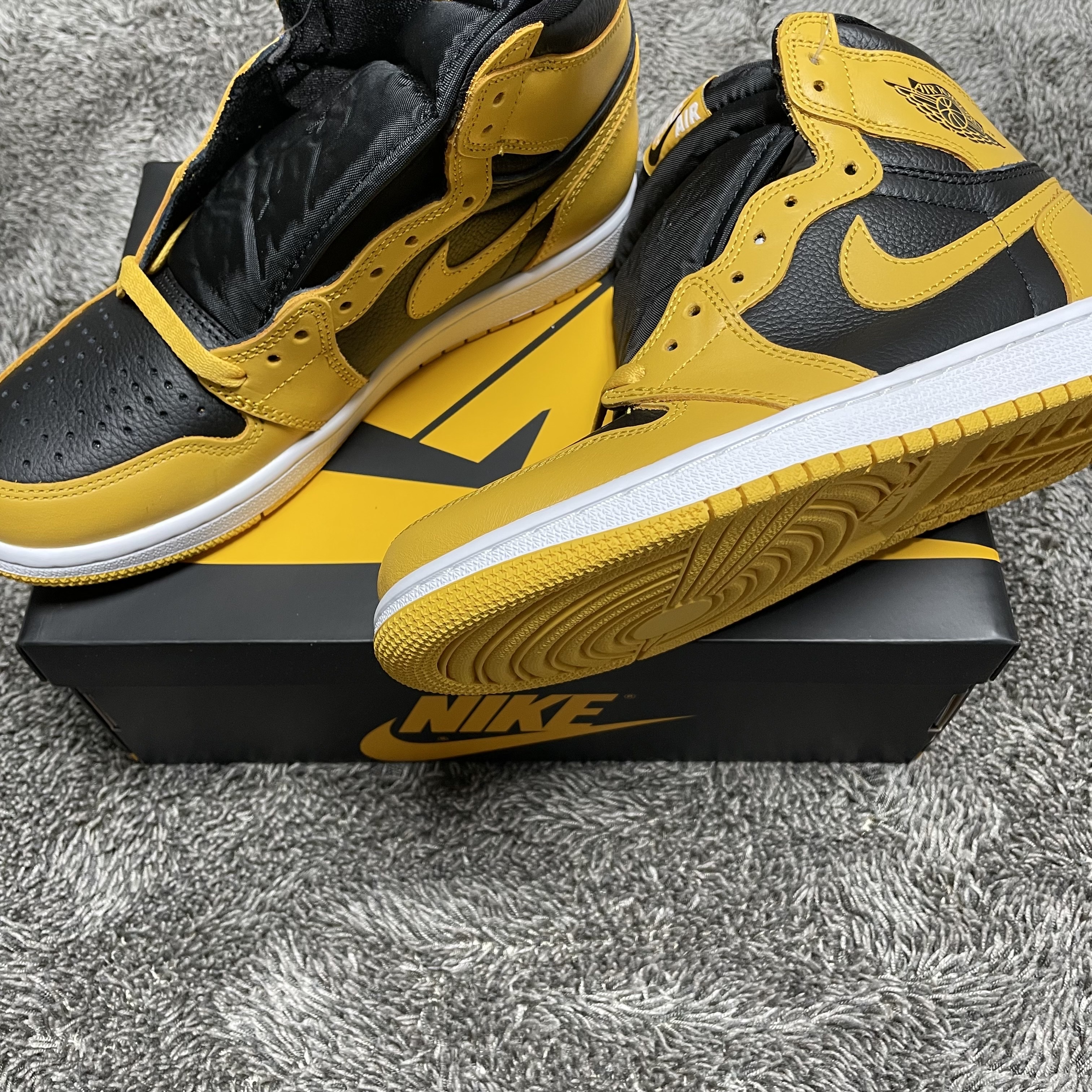 Jordan 1 Retro High OG Pollen 착용 스타일 - 3
