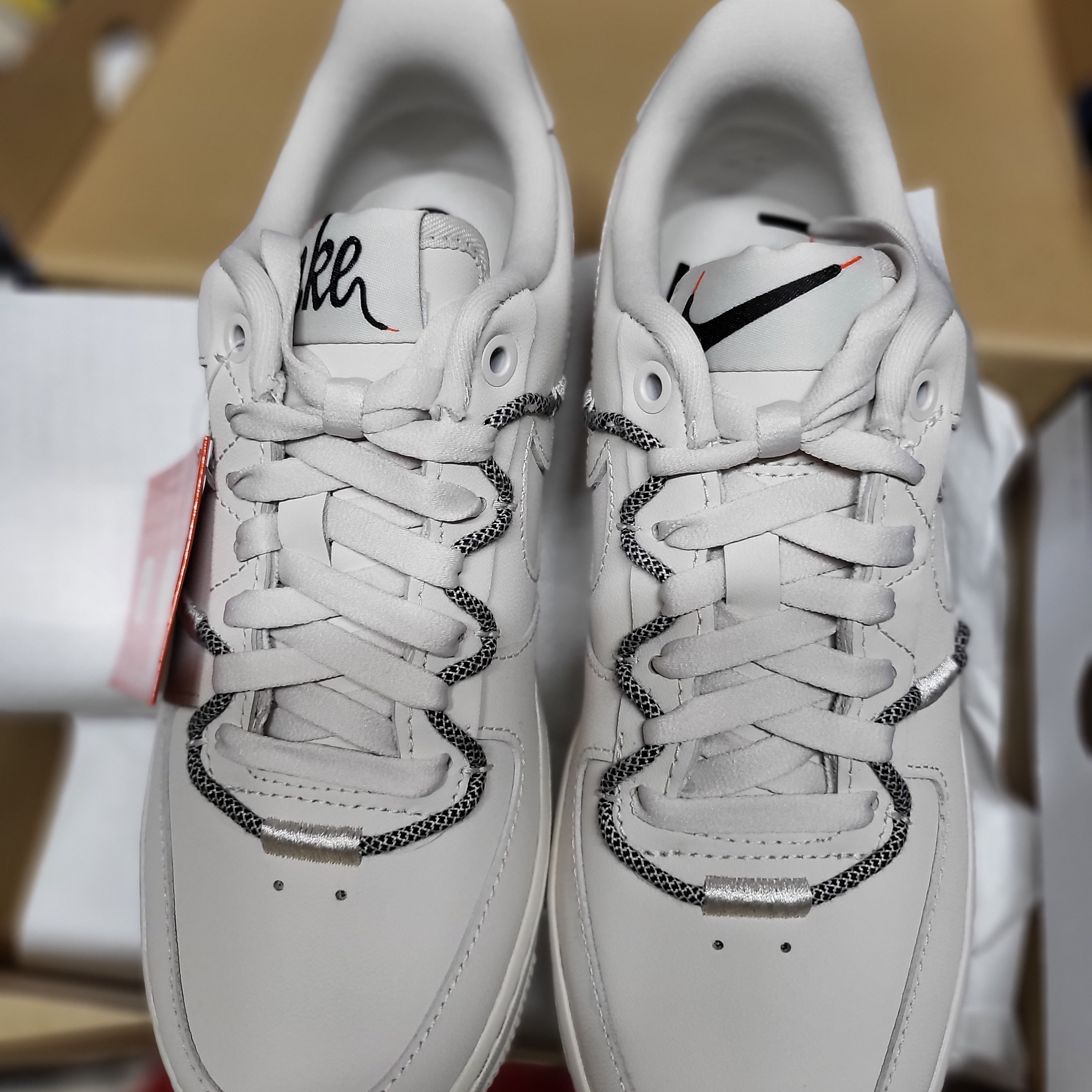 (W) Nike Air Force 1 '07 LX Light Orewood Brown 착용 스타일 - 2