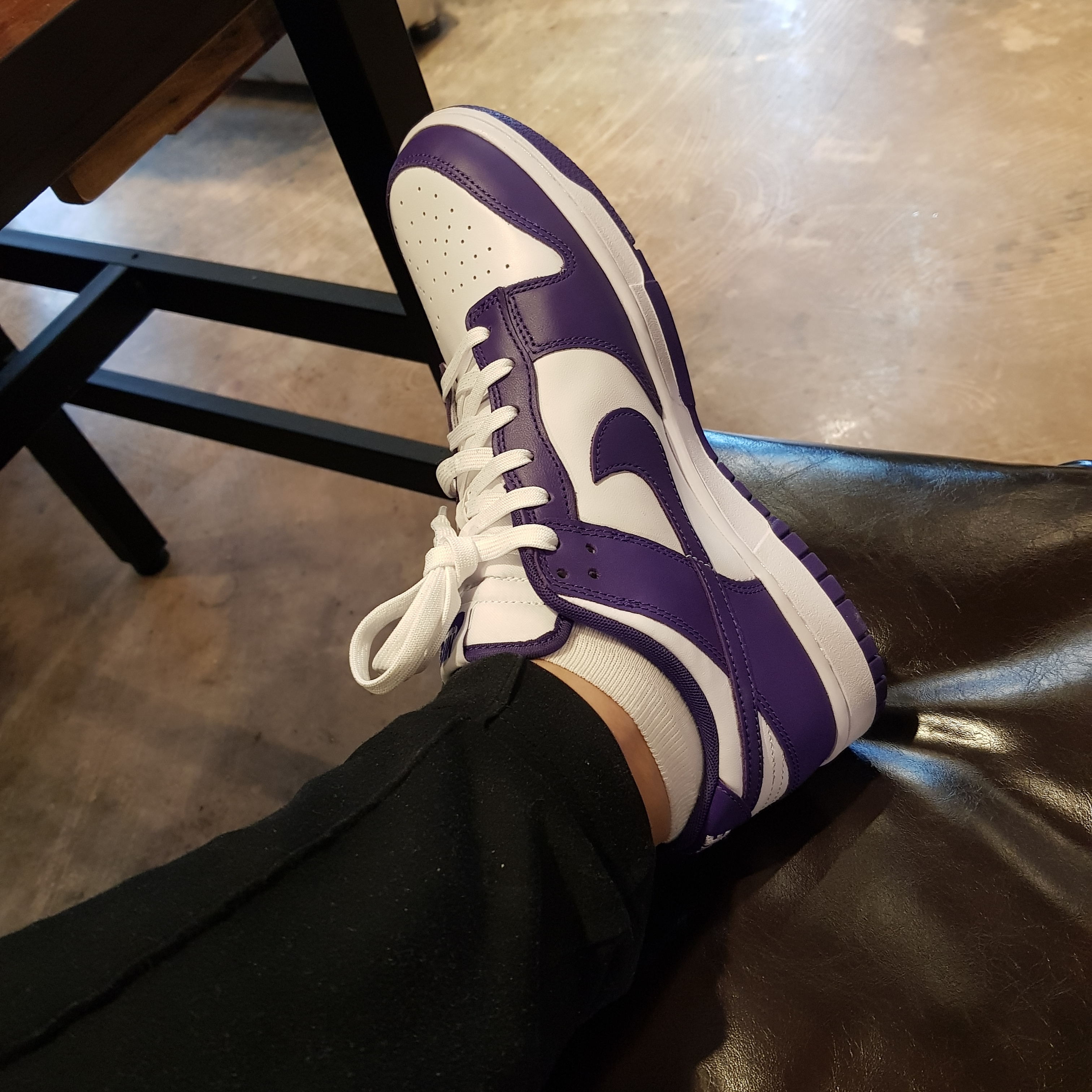 Nike Dunk Low Retro Championship Court Purple 착용 스타일 - 2