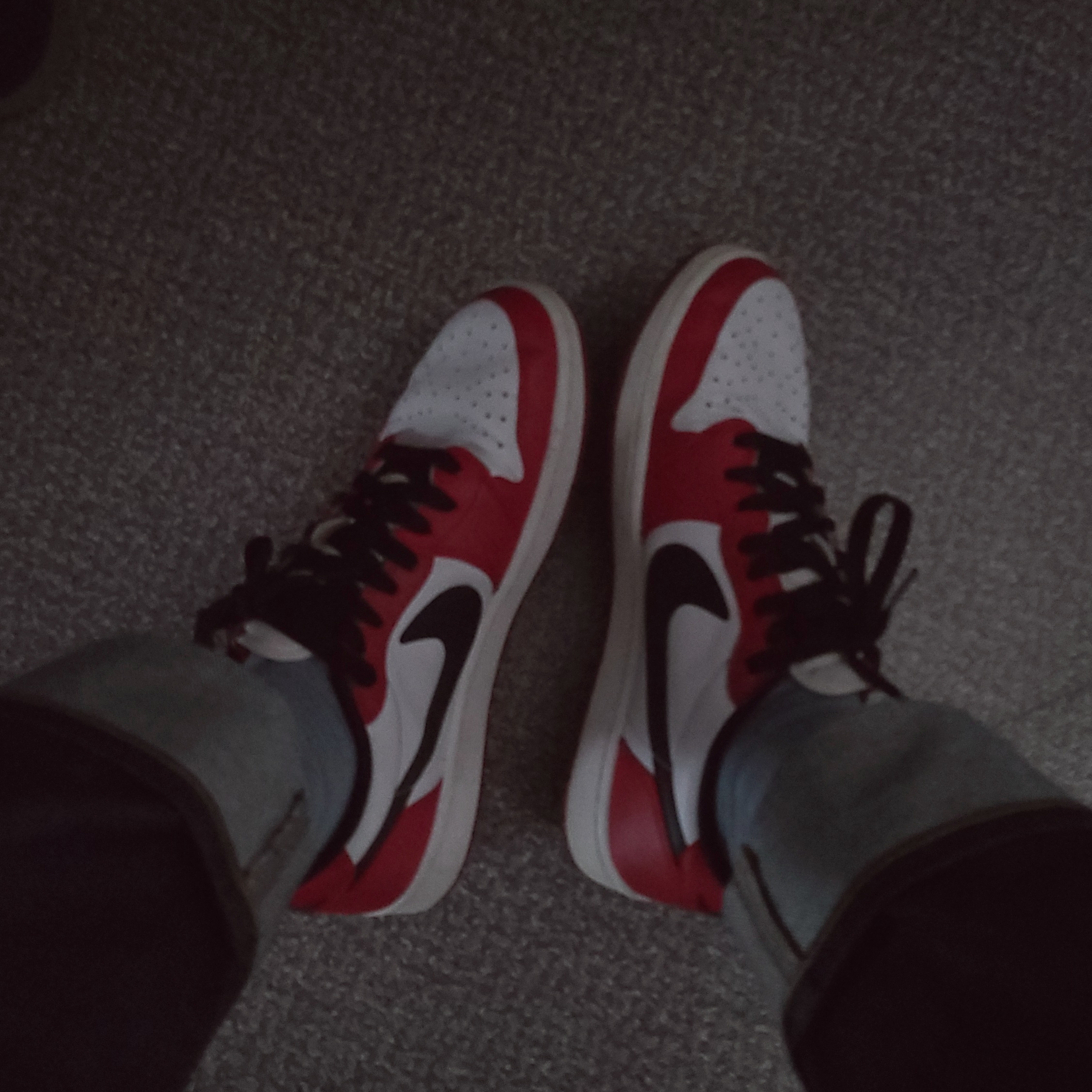 Jordan 1 Retro Low OG Chicago 2016 착용 스타일 - 2
