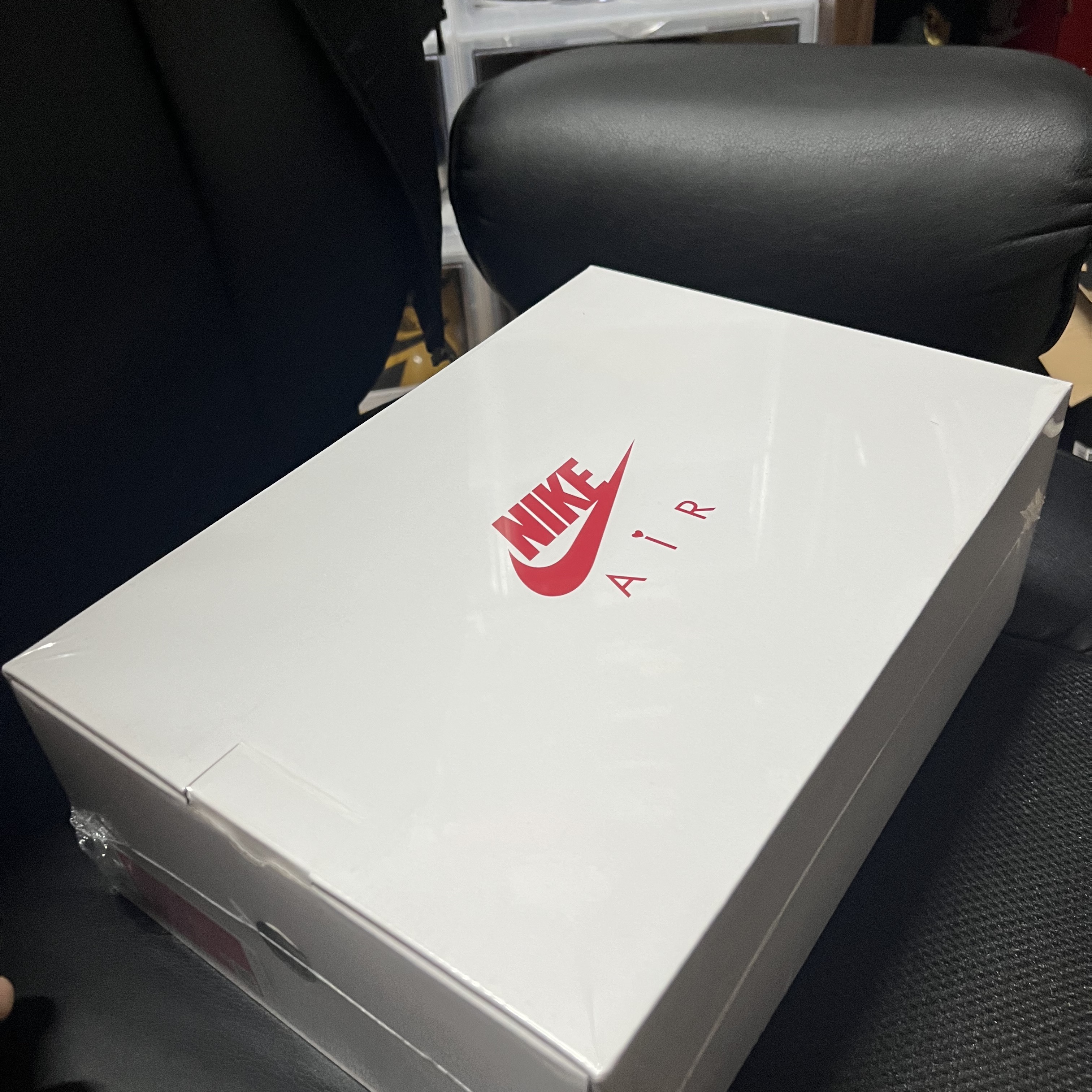 Nike Air Force 1 '07 QS Valentine's Day 착용 스타일 - 4