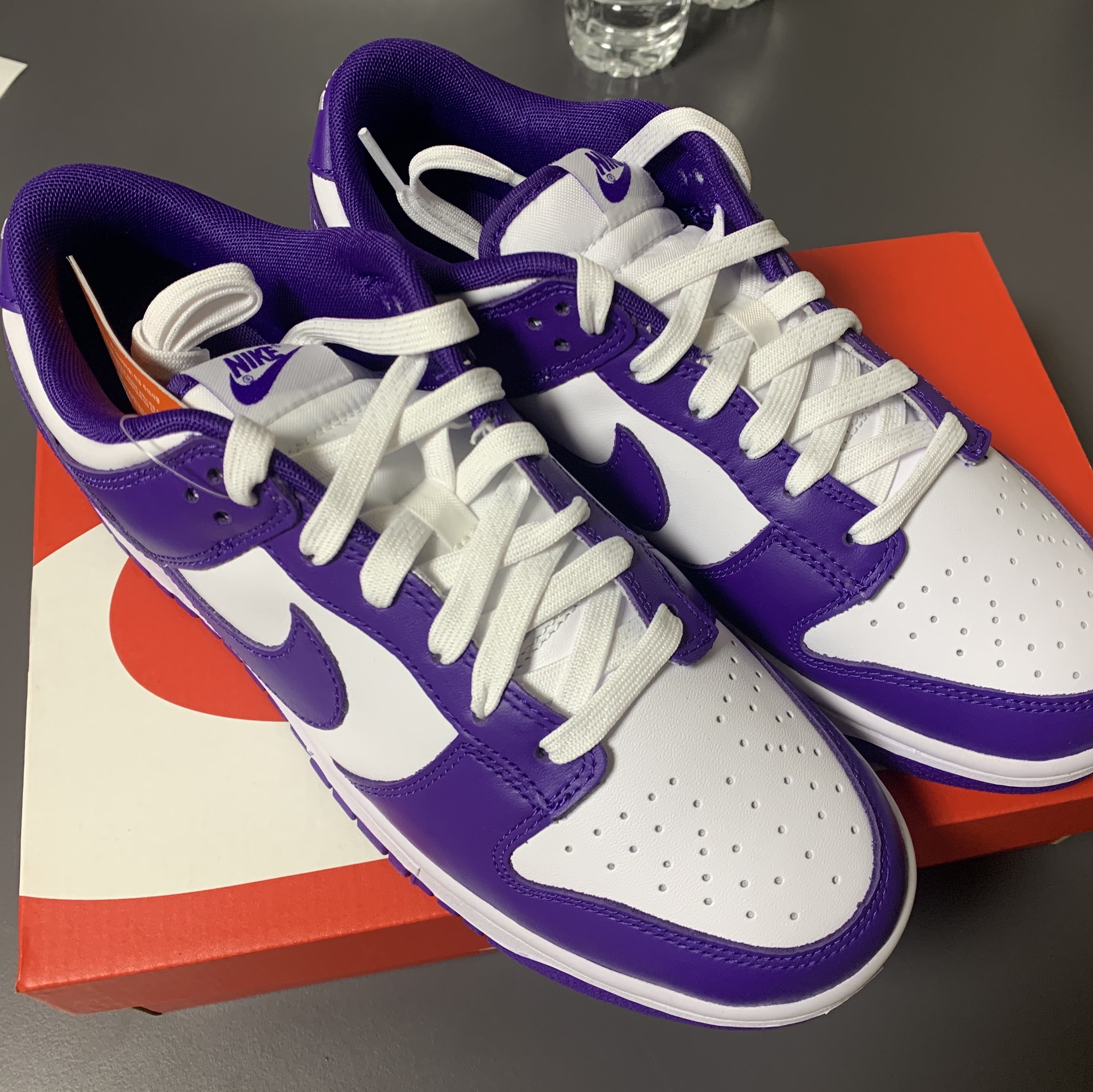 Nike Dunk Low Retro Championship Court Purple 착용 스타일 - 3