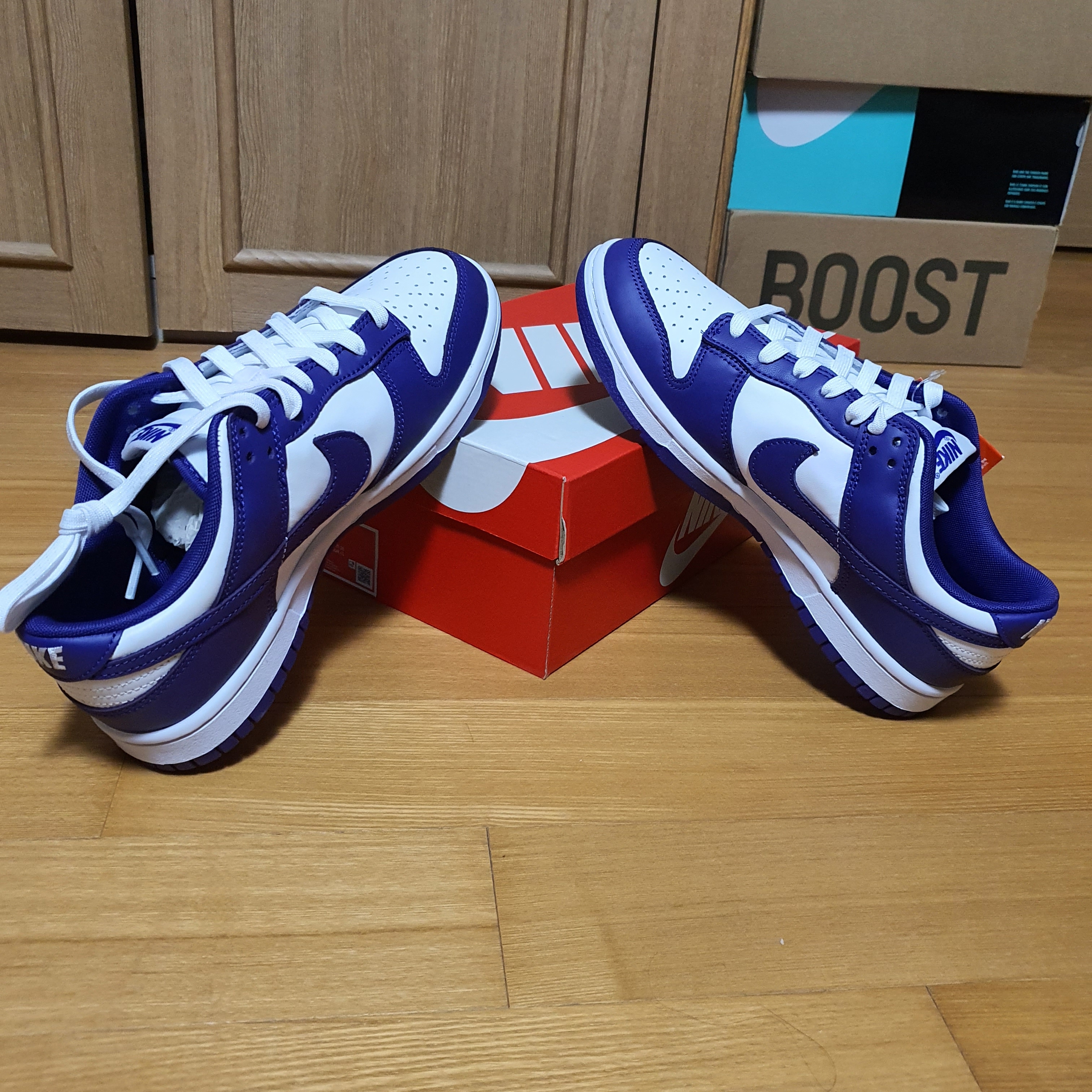 Nike Dunk Low Retro Championship Court Purple 착용 스타일 - 5
