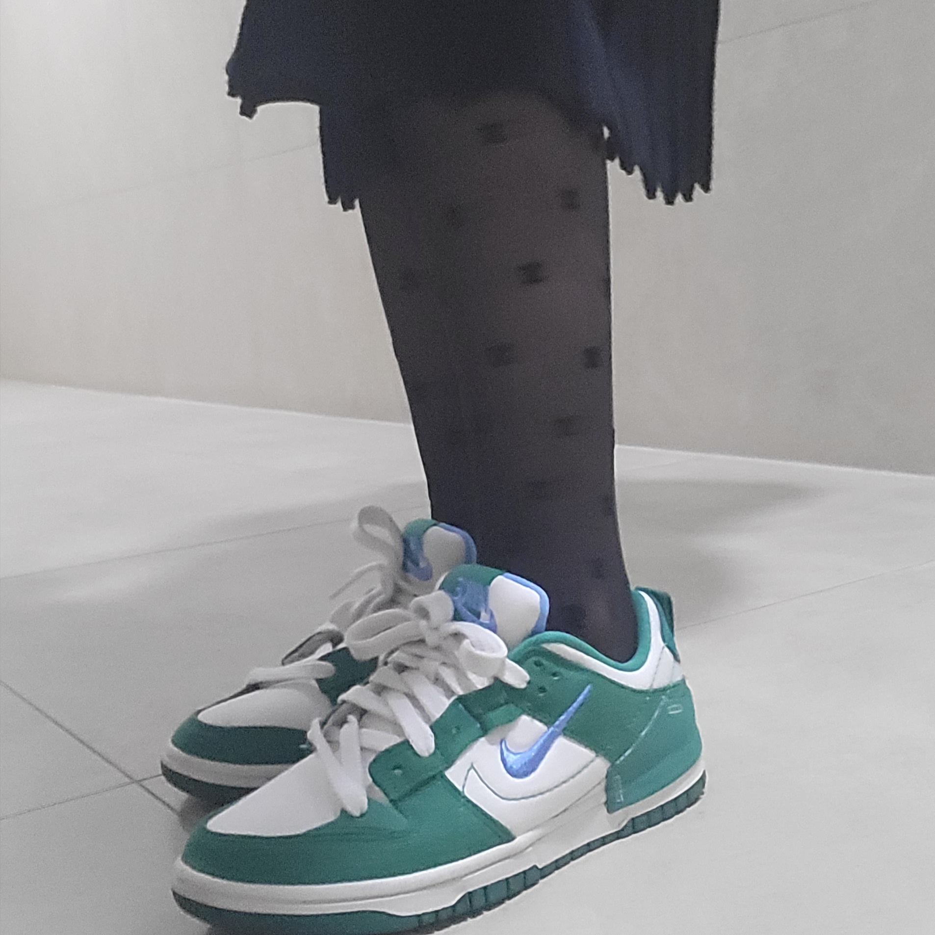 (W) Nike Dunk Low Disrupt 2 Phantom University Blue 착용 스타일 - 2