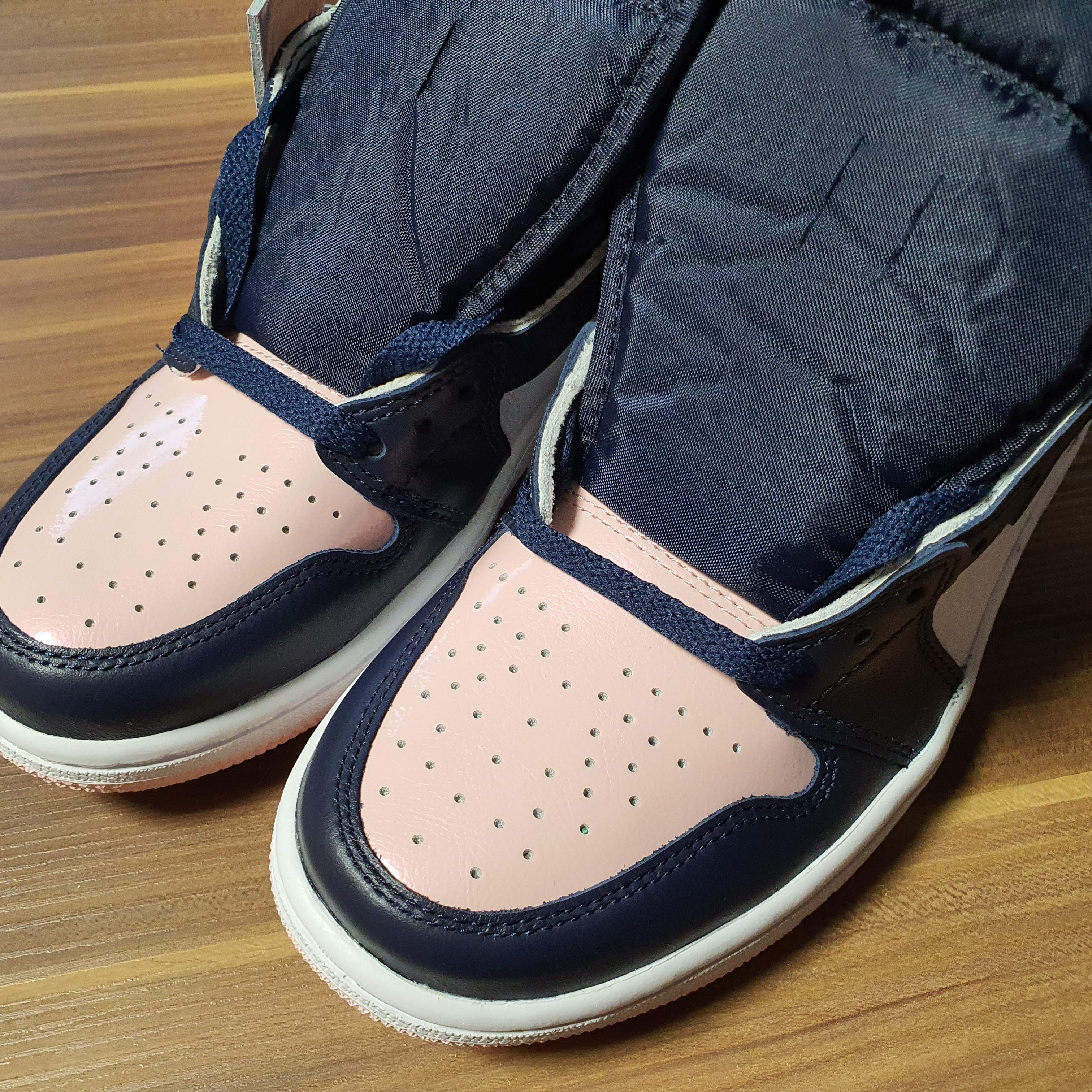 (W) Jordan 1 Retro High OG Atmosphere 착용 스타일 - 3