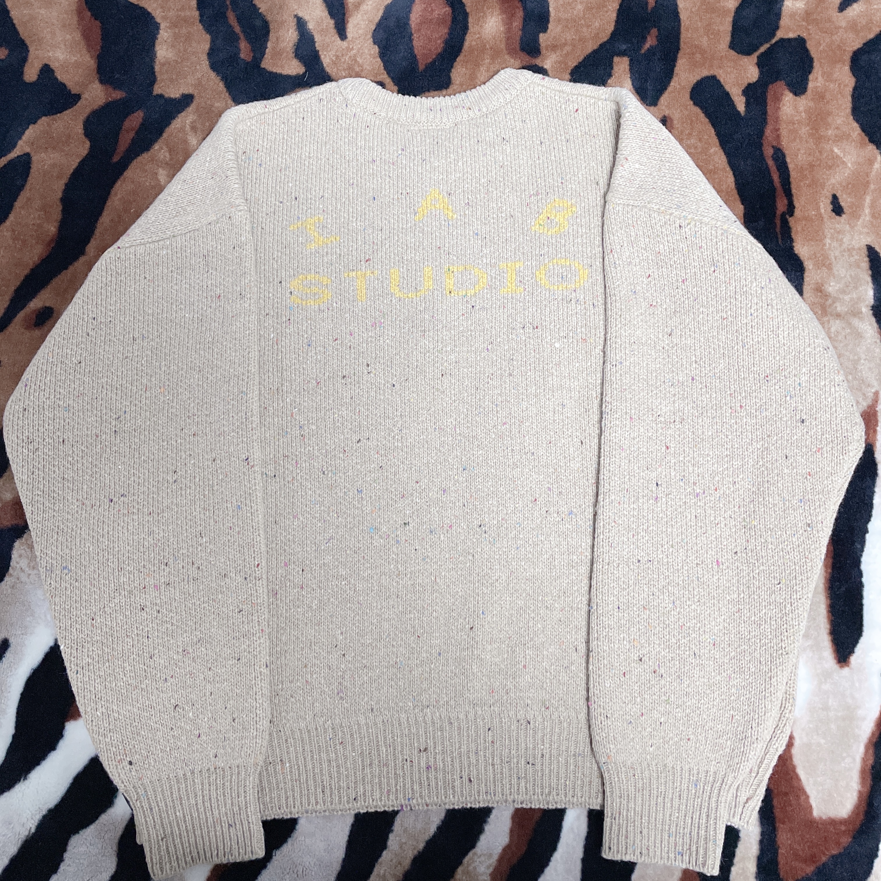 IAB Studio x Saddler Haus Knit Cheese 착용 스타일