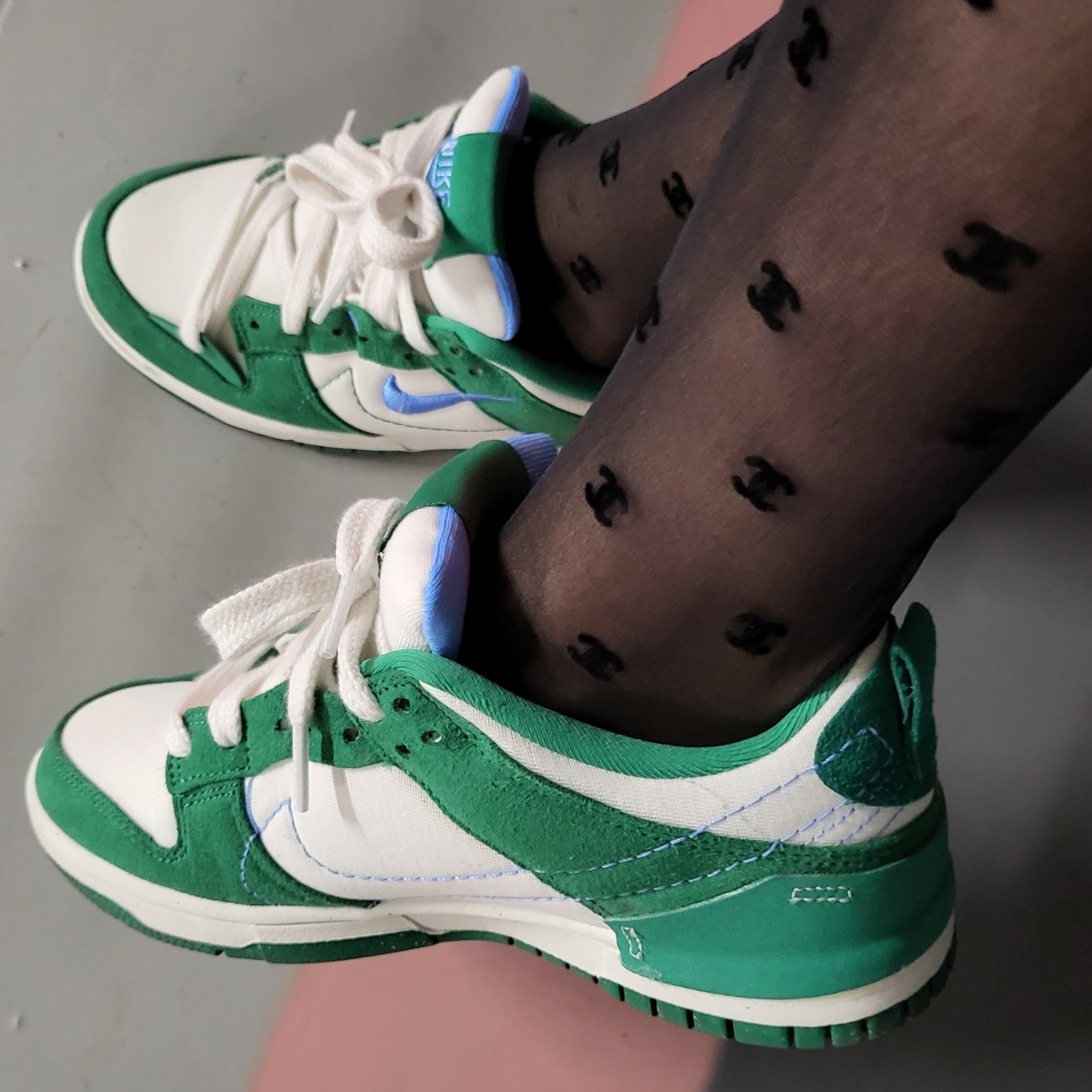 (W) Nike Dunk Low Disrupt 2 Phantom University Blue 착용 스타일 - 1