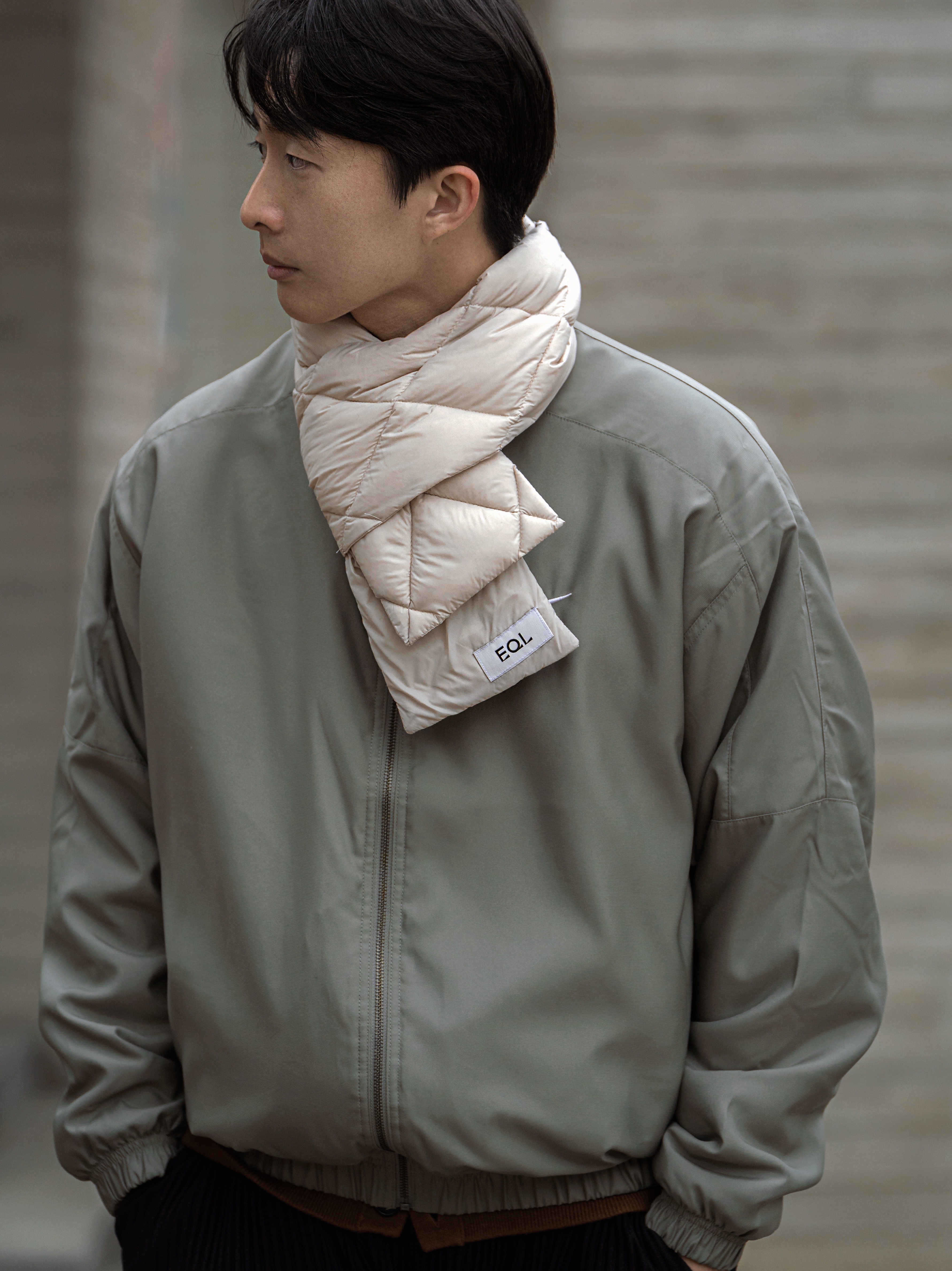 Nike NRG Solo Swoosh Satin Bomber Jacket Light Army - US/EU 착용 스타일 - 2
