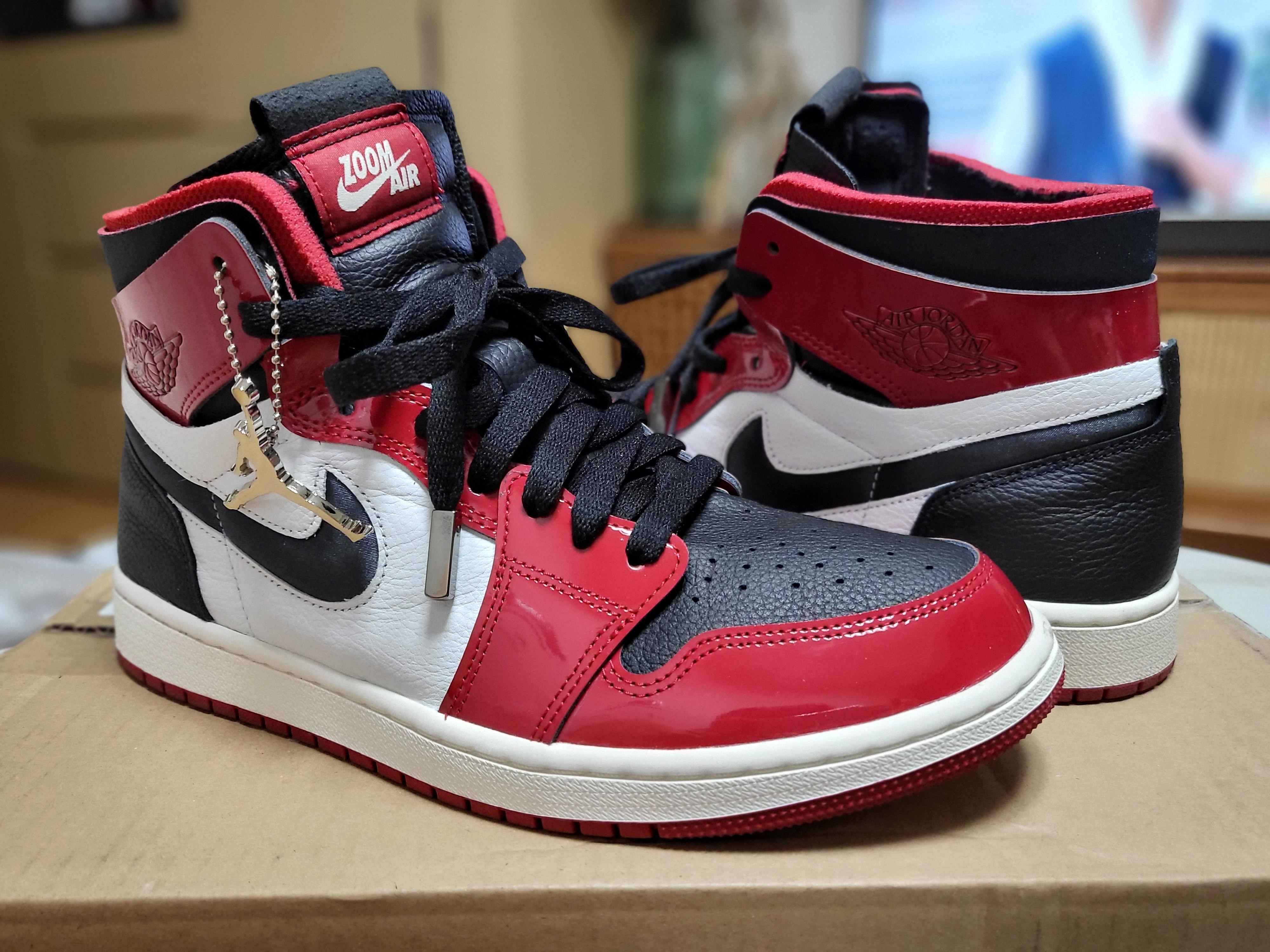 (W) Jordan 1 Zoom Air CMFT Gym Red Black 착용 스타일