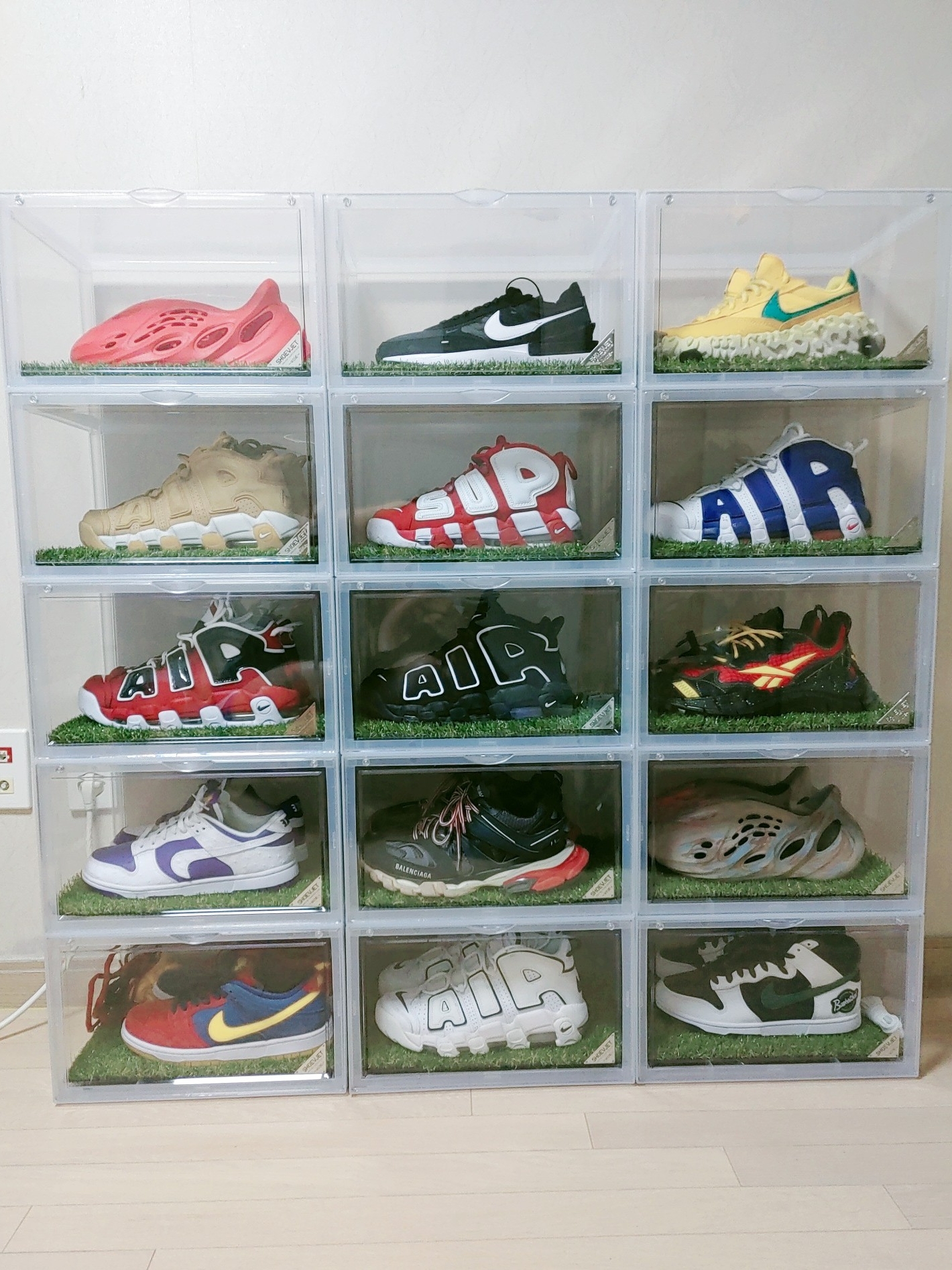 (W) Nike Air More Uptempo Summit White, Nike Air More Uptempo Black White 2020 착용 스타일