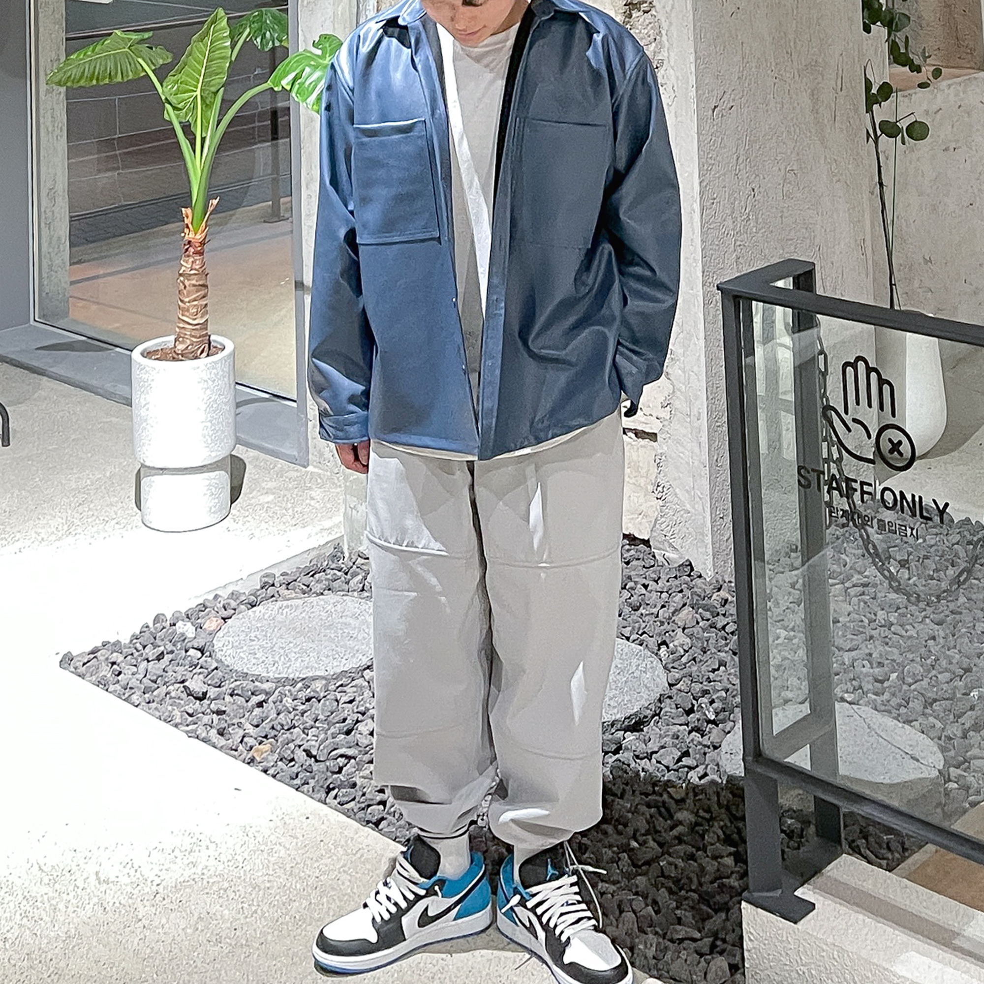 Jordan 1 Low SE Laser Blue 착용 스타일 - 1