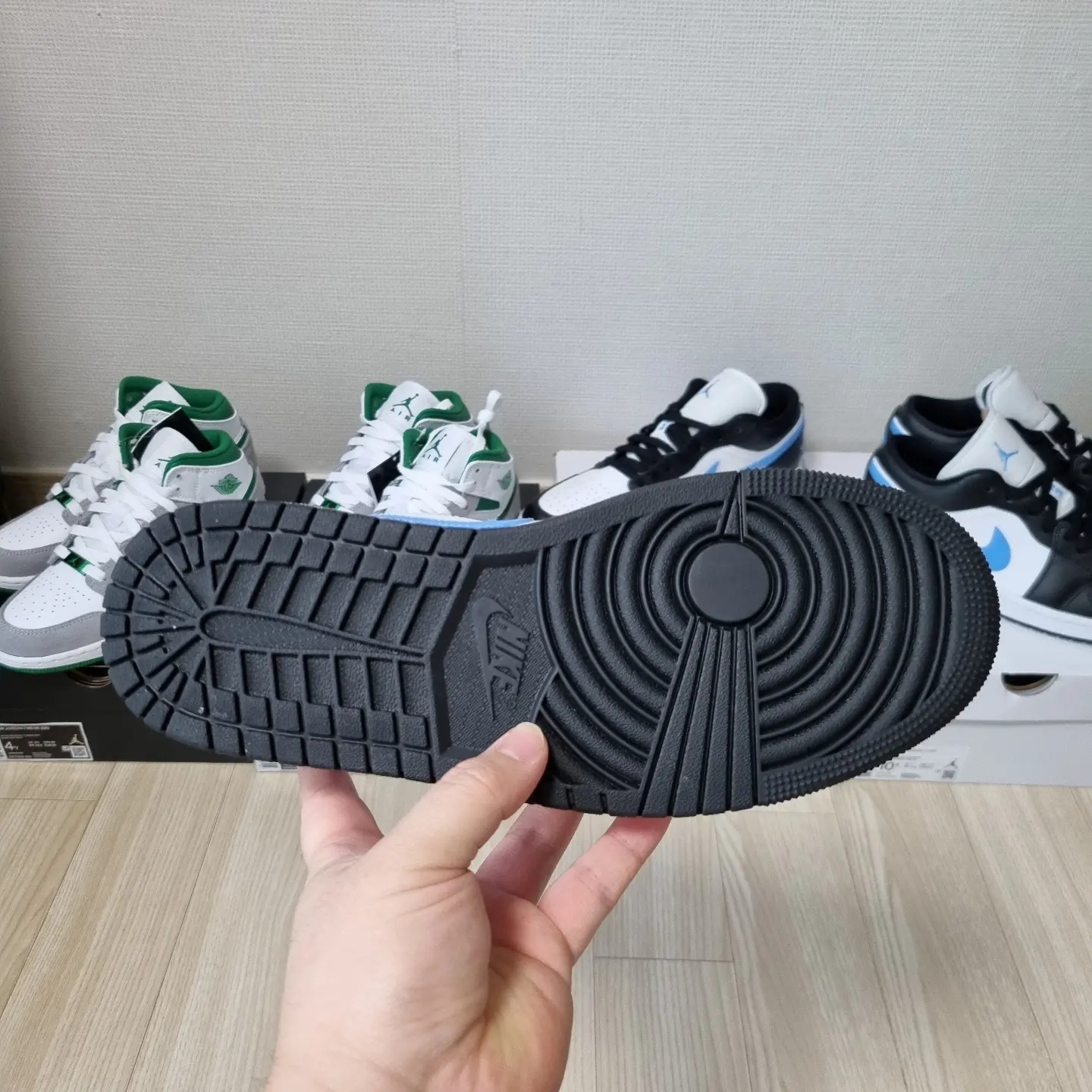 (W) Jordan 1 Low Black University Blue 착용 스타일 - 5