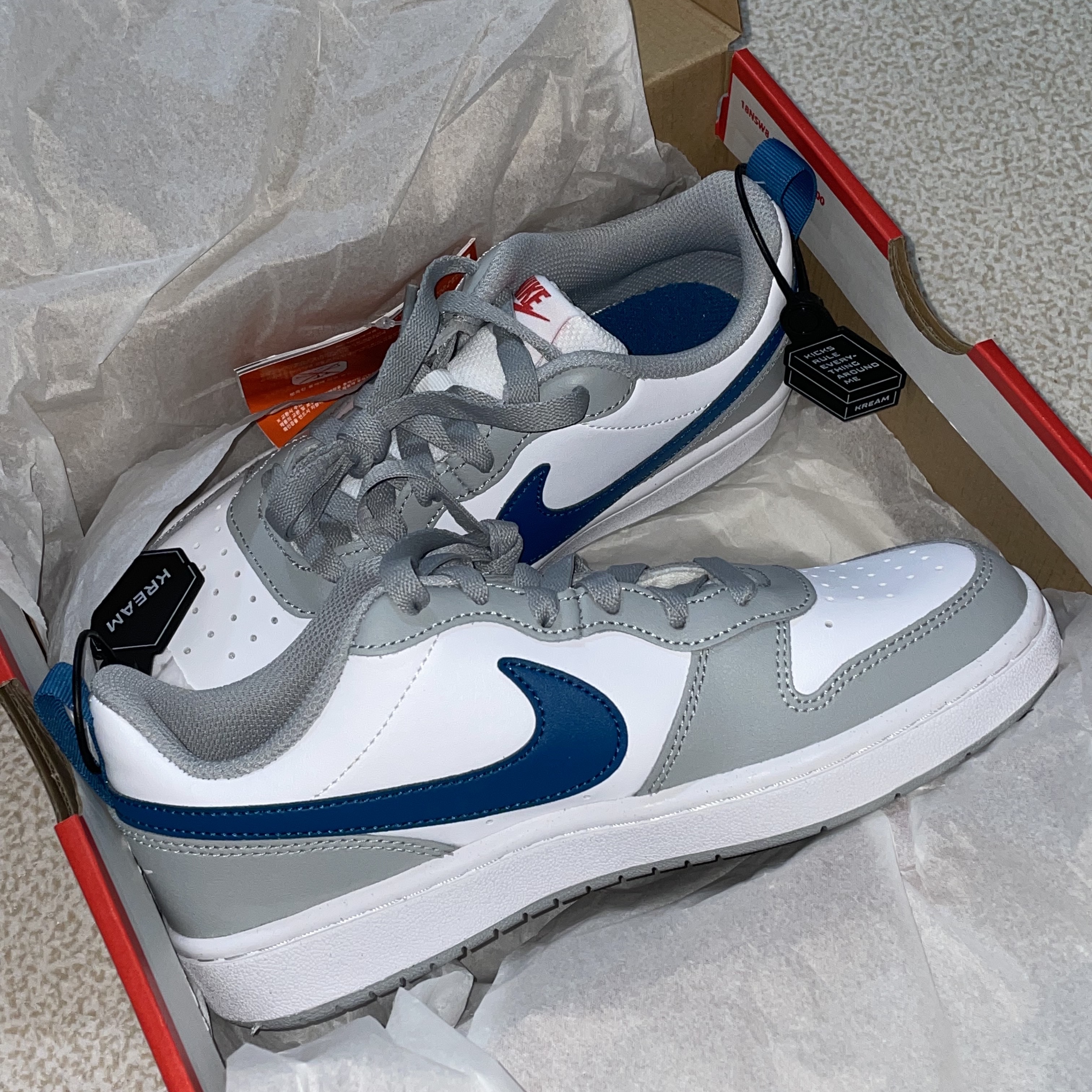 (GS) Nike Court Borough Low 2 Light Smoke Grey 착용 스타일