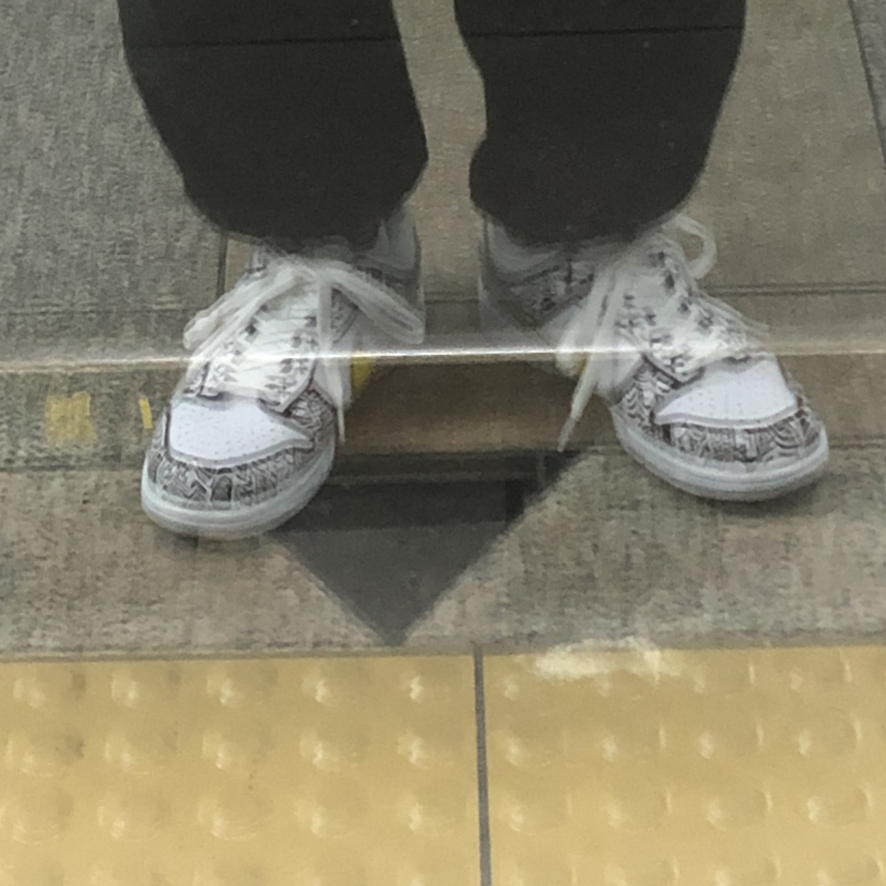 (W) Nike Dunk Low Triple White 착용 스타일 - 2