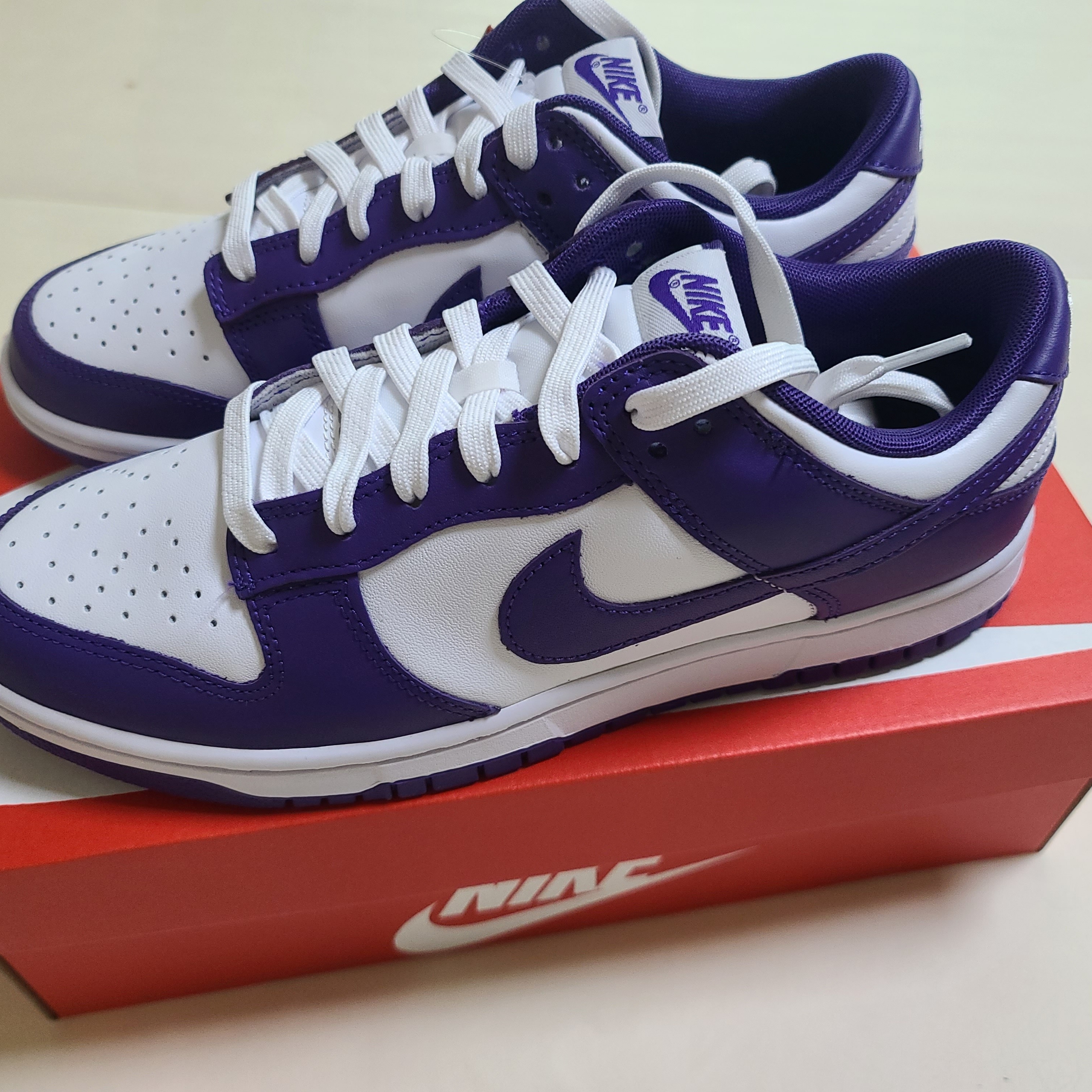 Nike Dunk Low Retro Championship Court Purple, Nike Dunk Low Retro Black 착용 스타일 - 3
