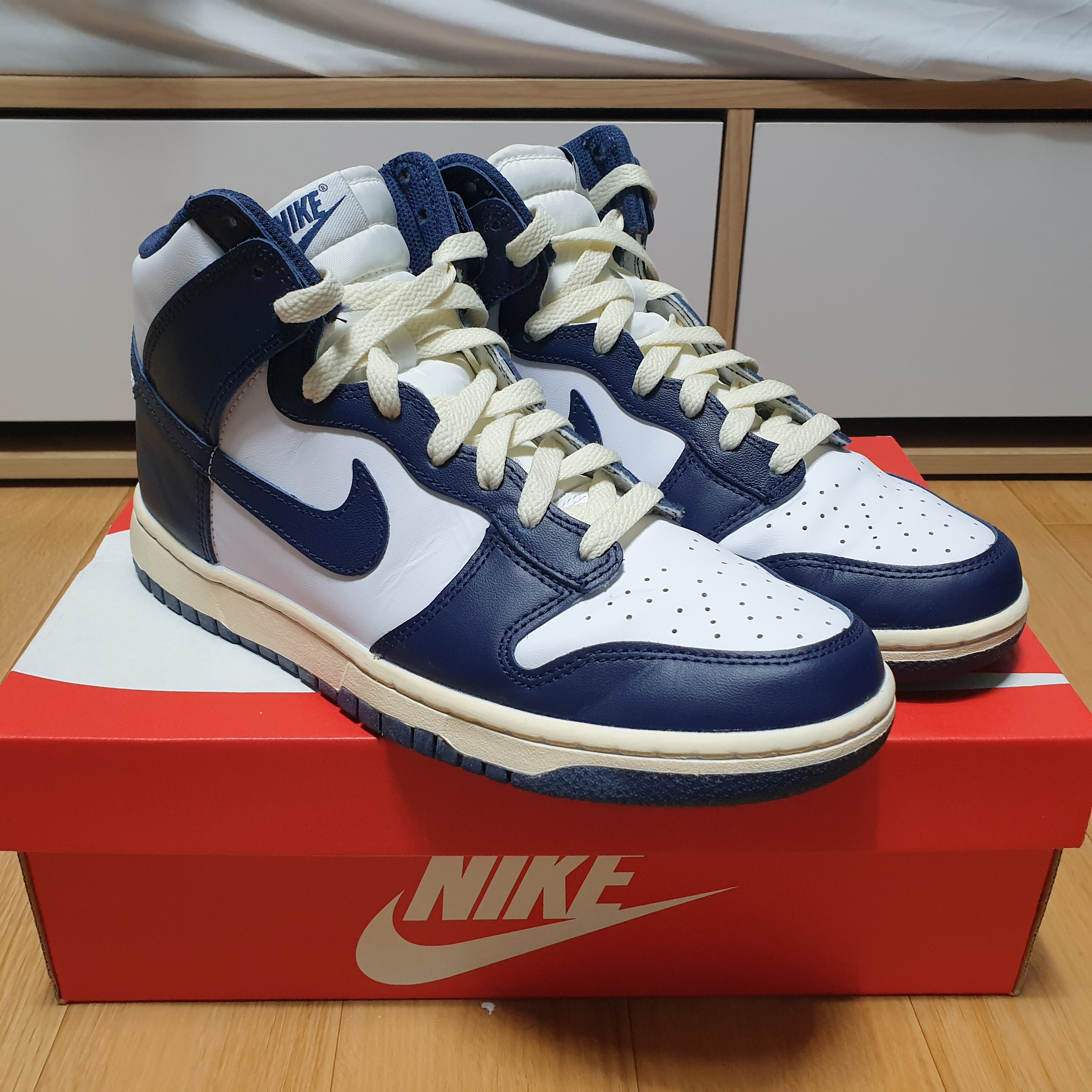 Nike Dunk High Retro Championship Navy 착용 스타일 - 1