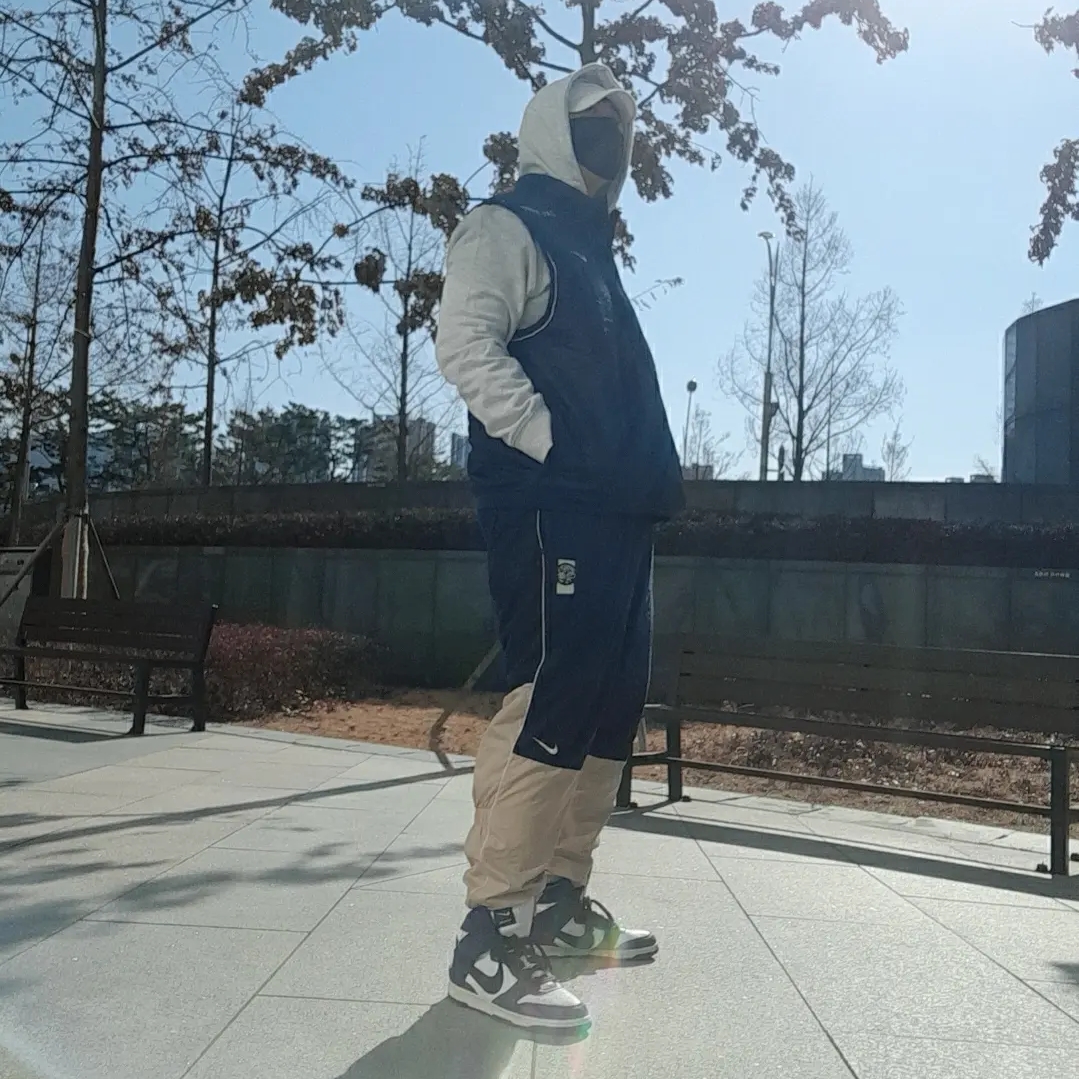 Nike x Ambush Dunk High Deep Royal Blue, Nike x Cav Empt Vest Navy 착용 스타일 - 4